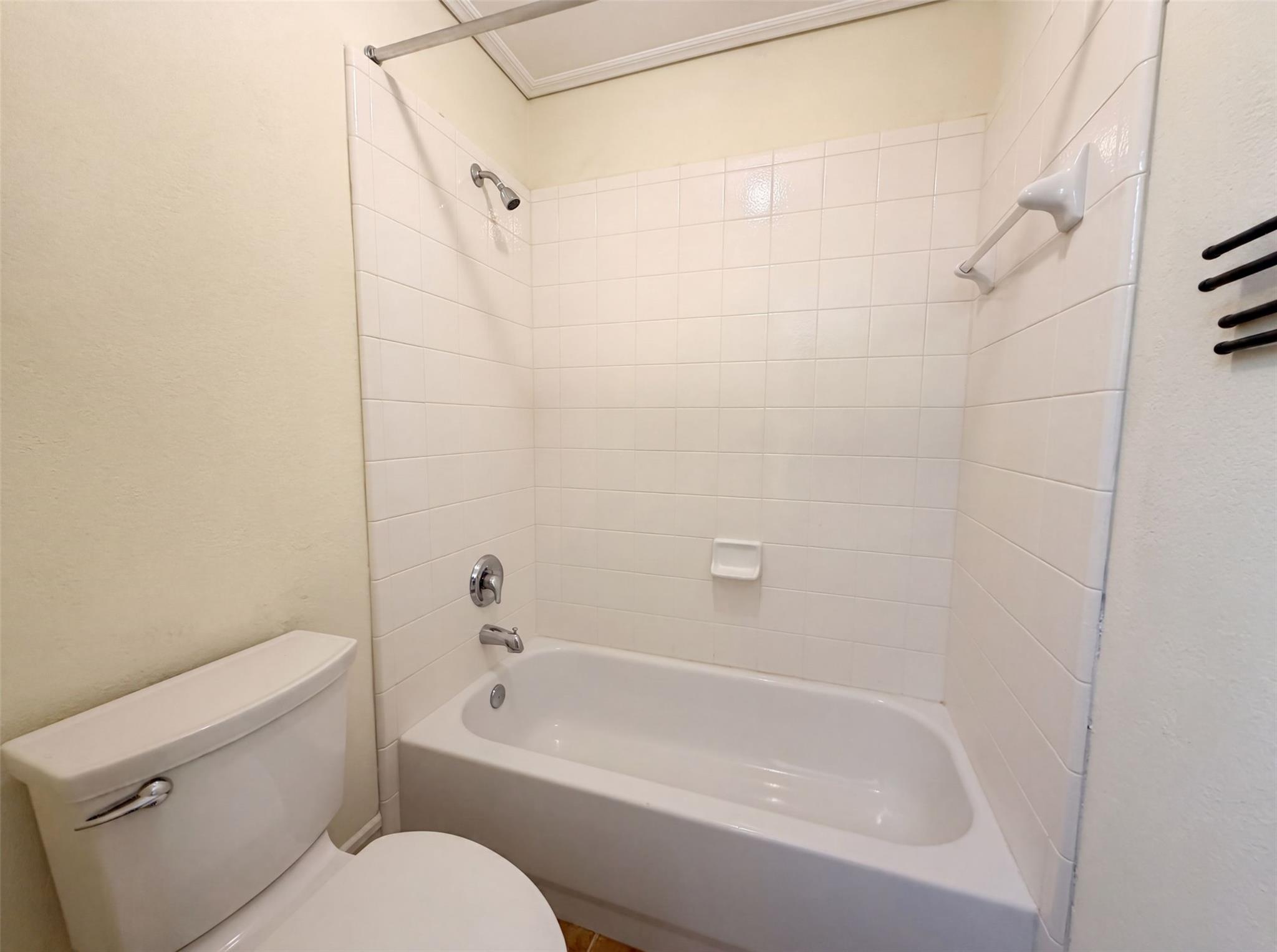 13804 Long Shadow Dr Property Photo 14