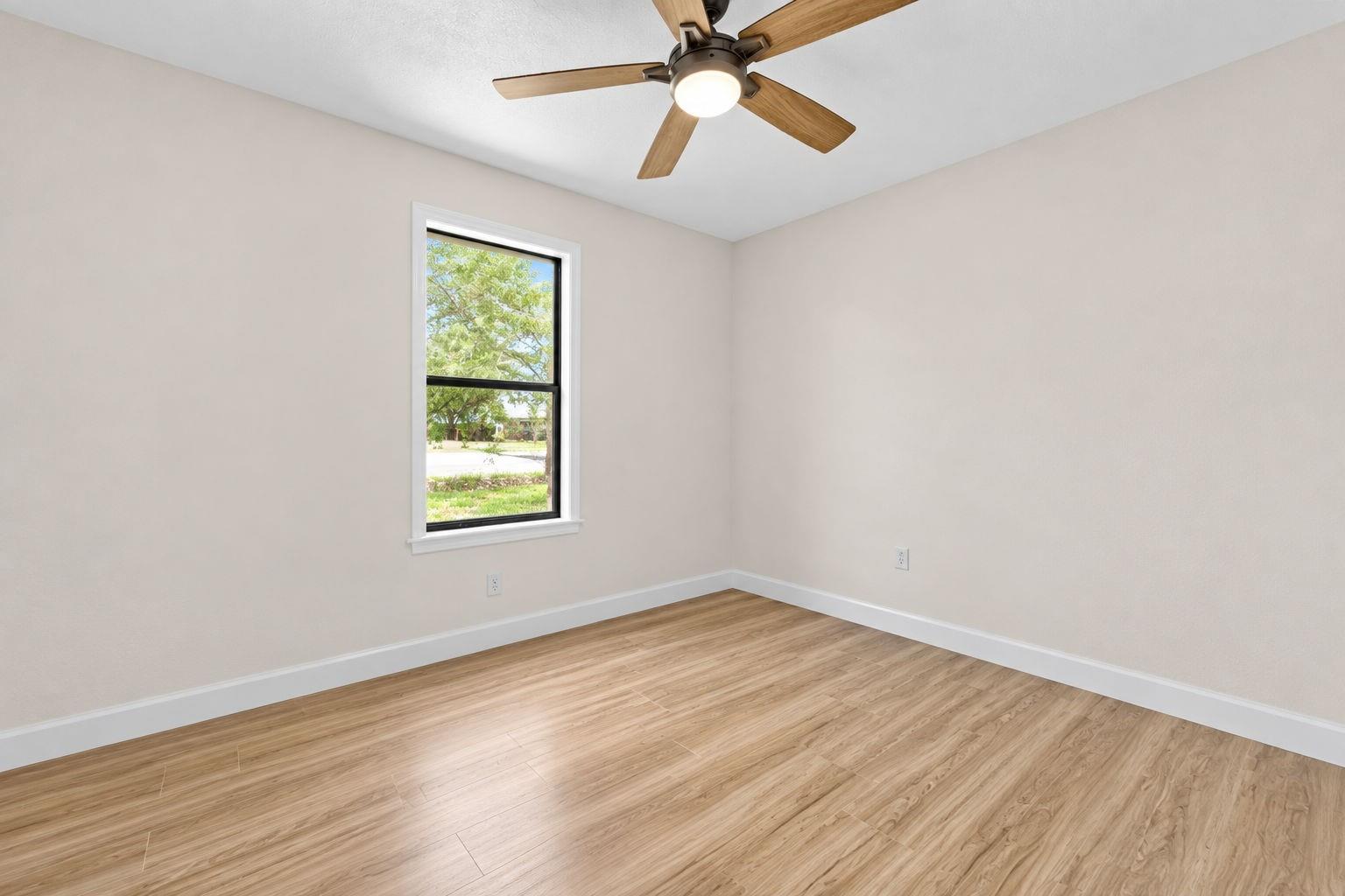 308 River Hills Dr Property Photo 14