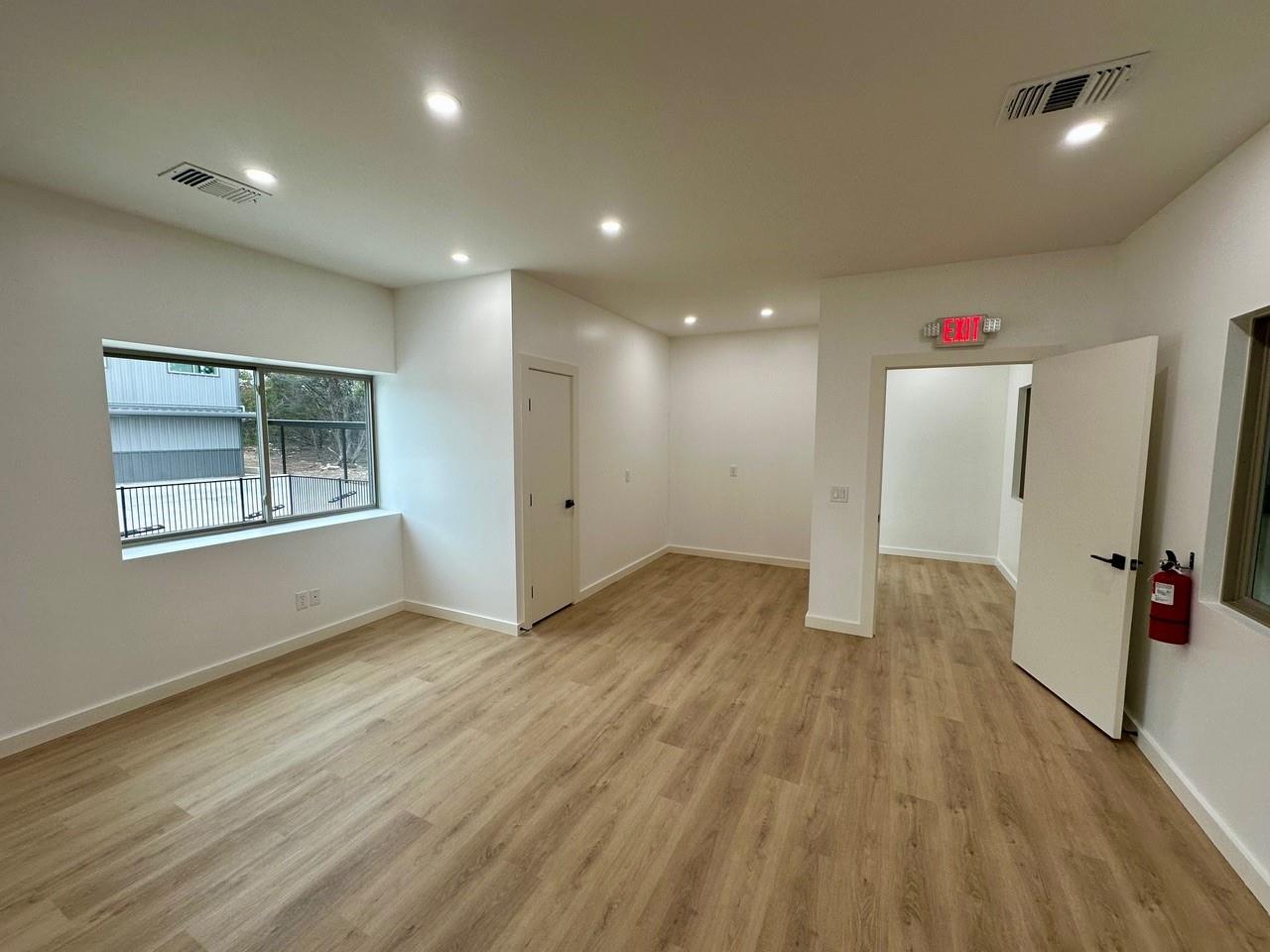 10020 Darden Hill Rd #1001/1002 Property Photo 11