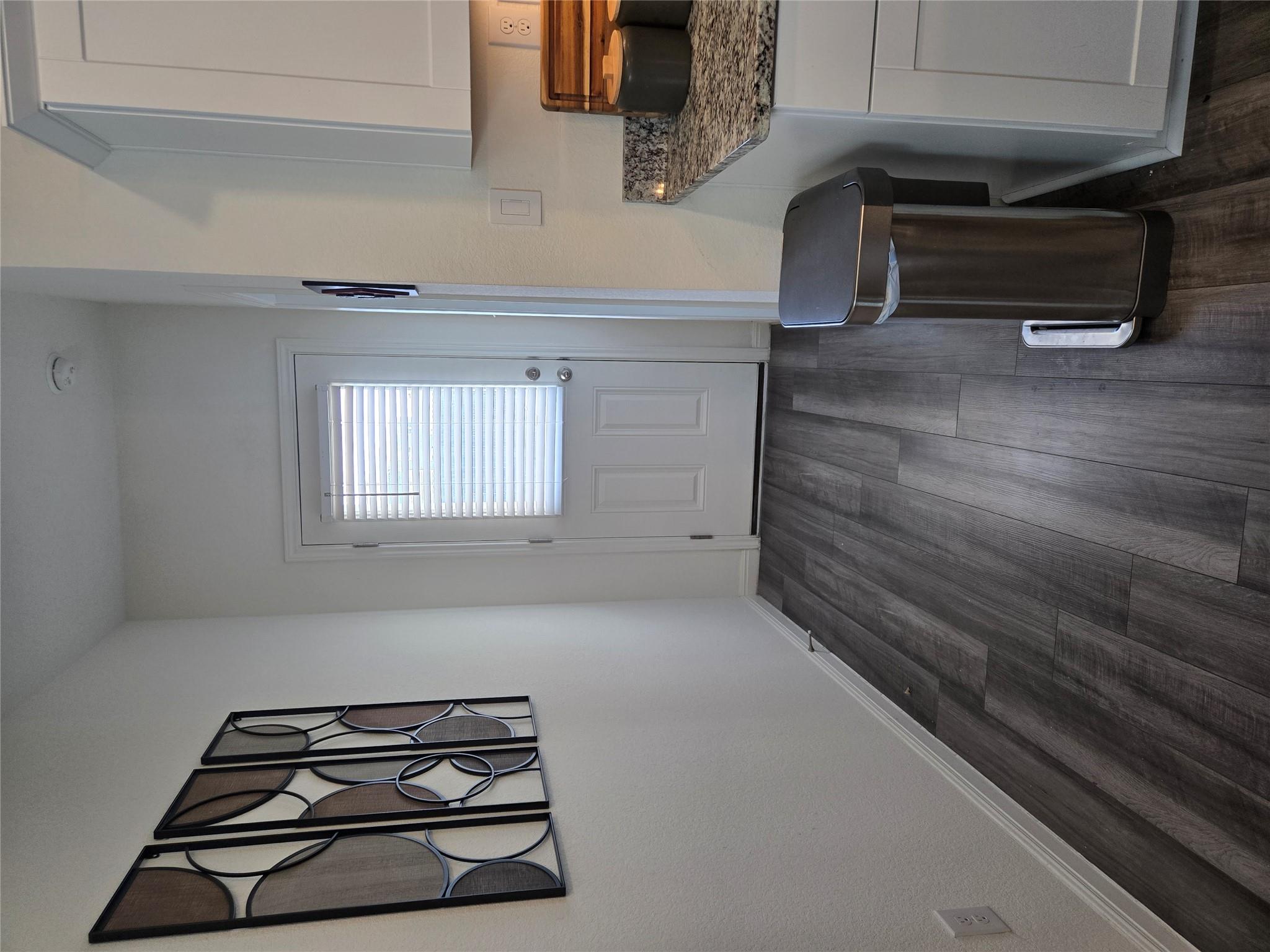 107 Gray Fox Loop Property Photo 5