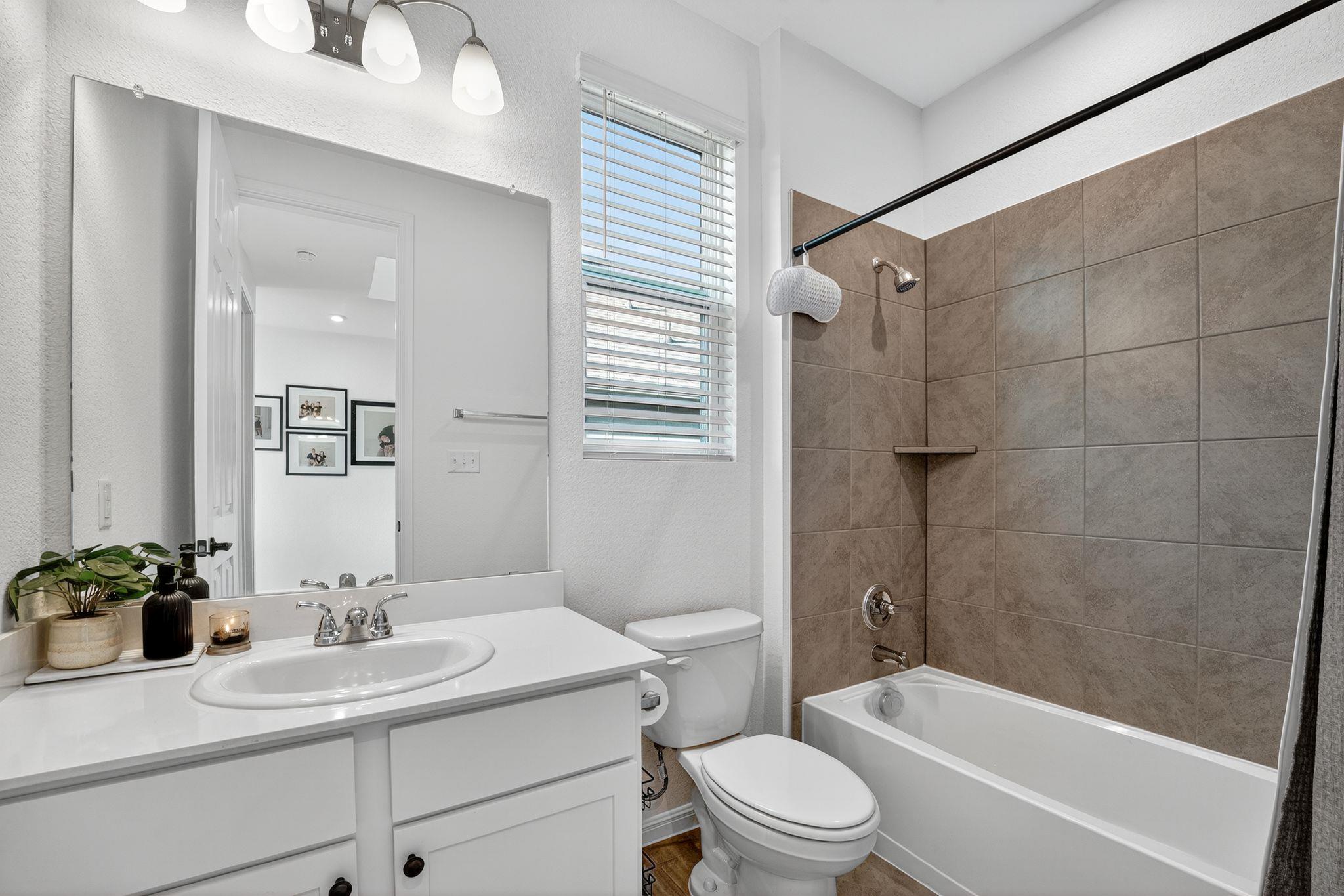 637 Seabiscuit Dr Property Photo 22