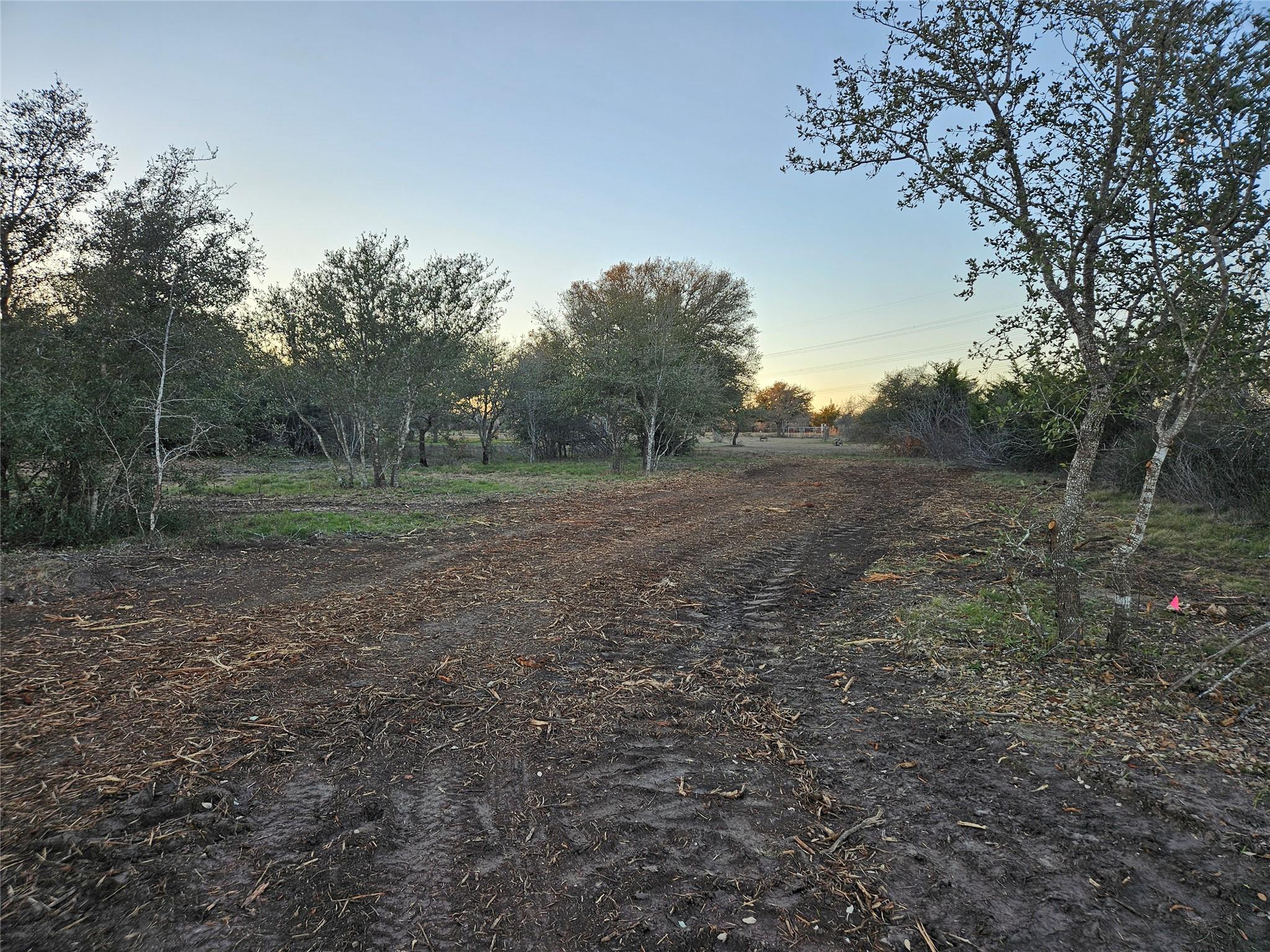 610 Seminole Trl Property Photo 4