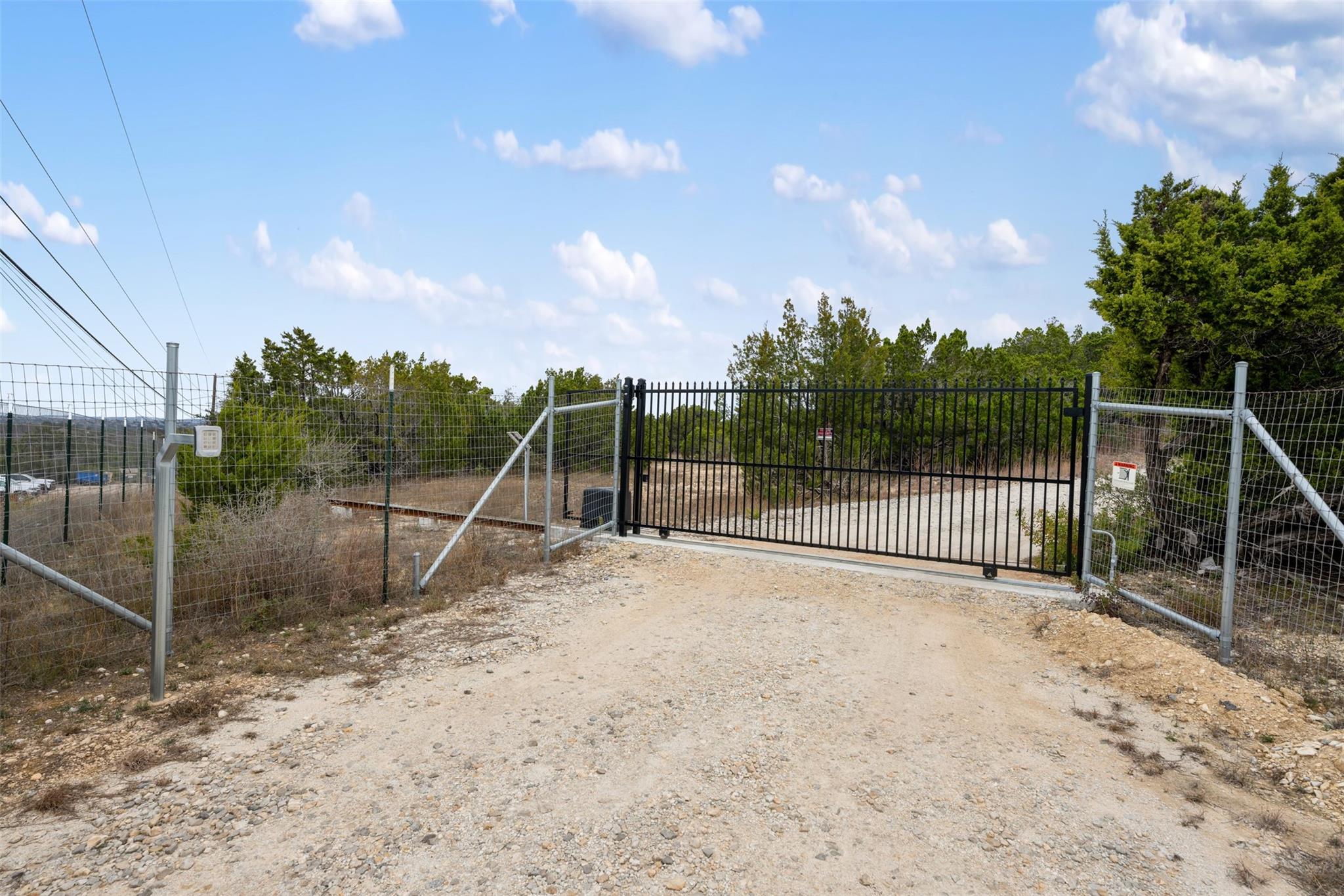 15101 Foy Dr Property Photo 2