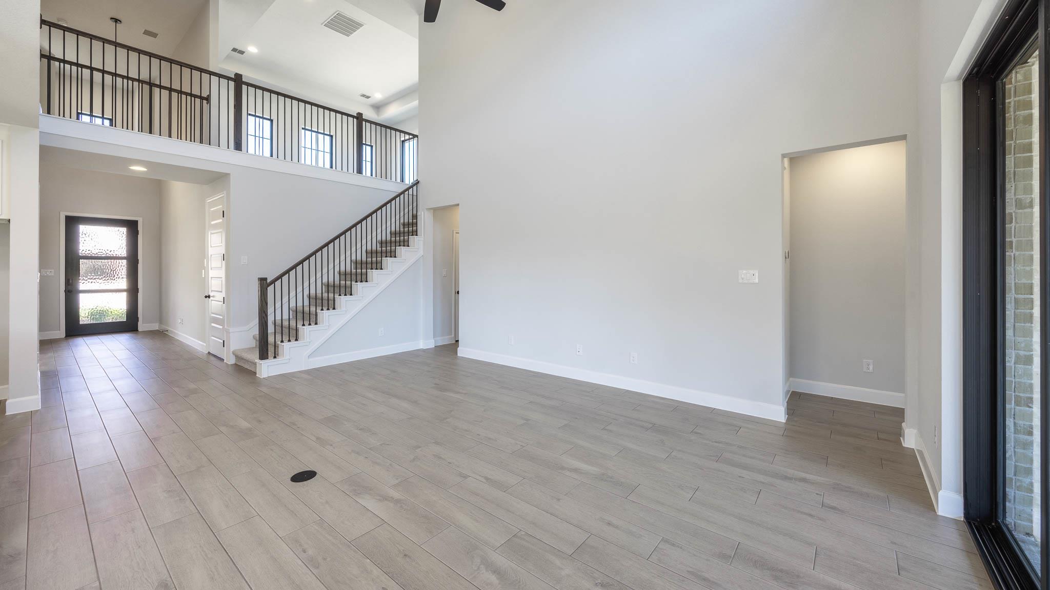 1400 Pansy Trl Property Photo 2