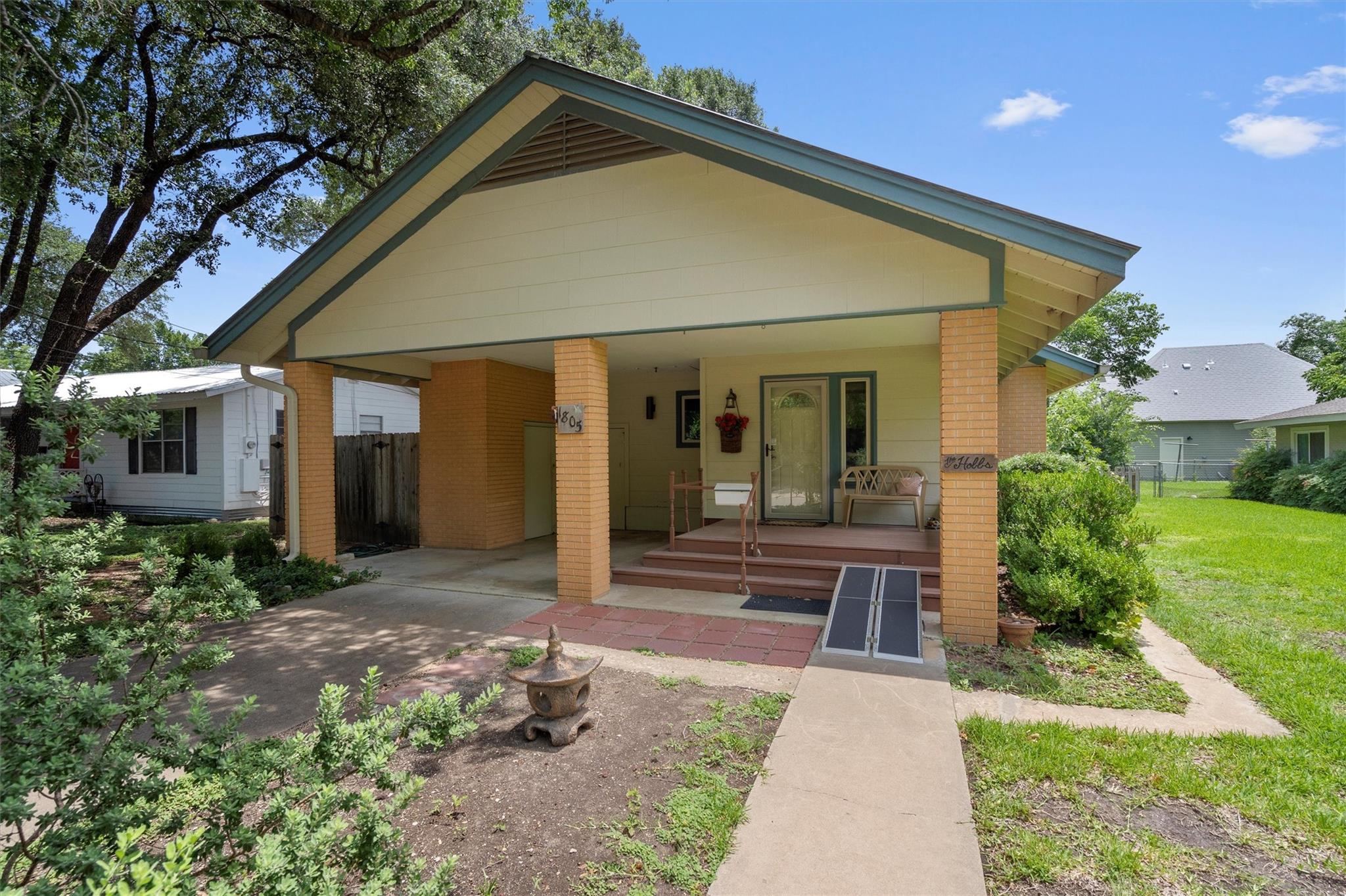 1805 Eubank St Property Photo
