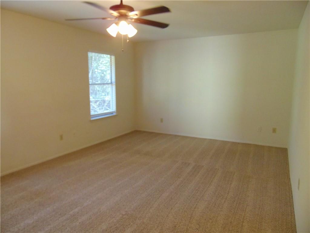 9213 Independence Loop Property Photo 16