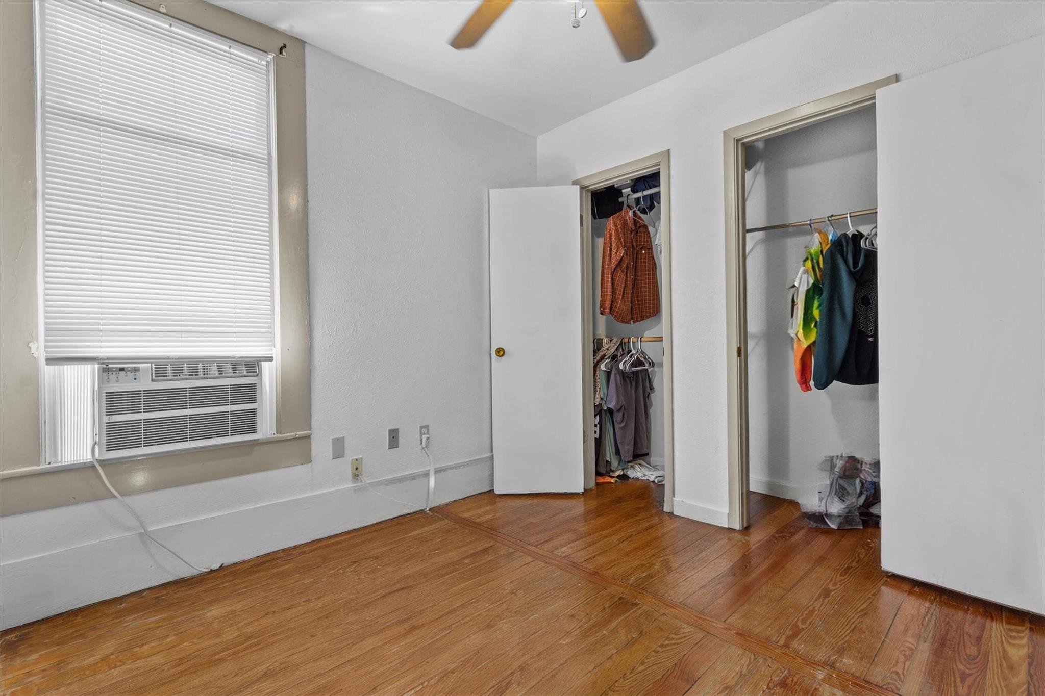 527 W San Antonio St Property Photo 16