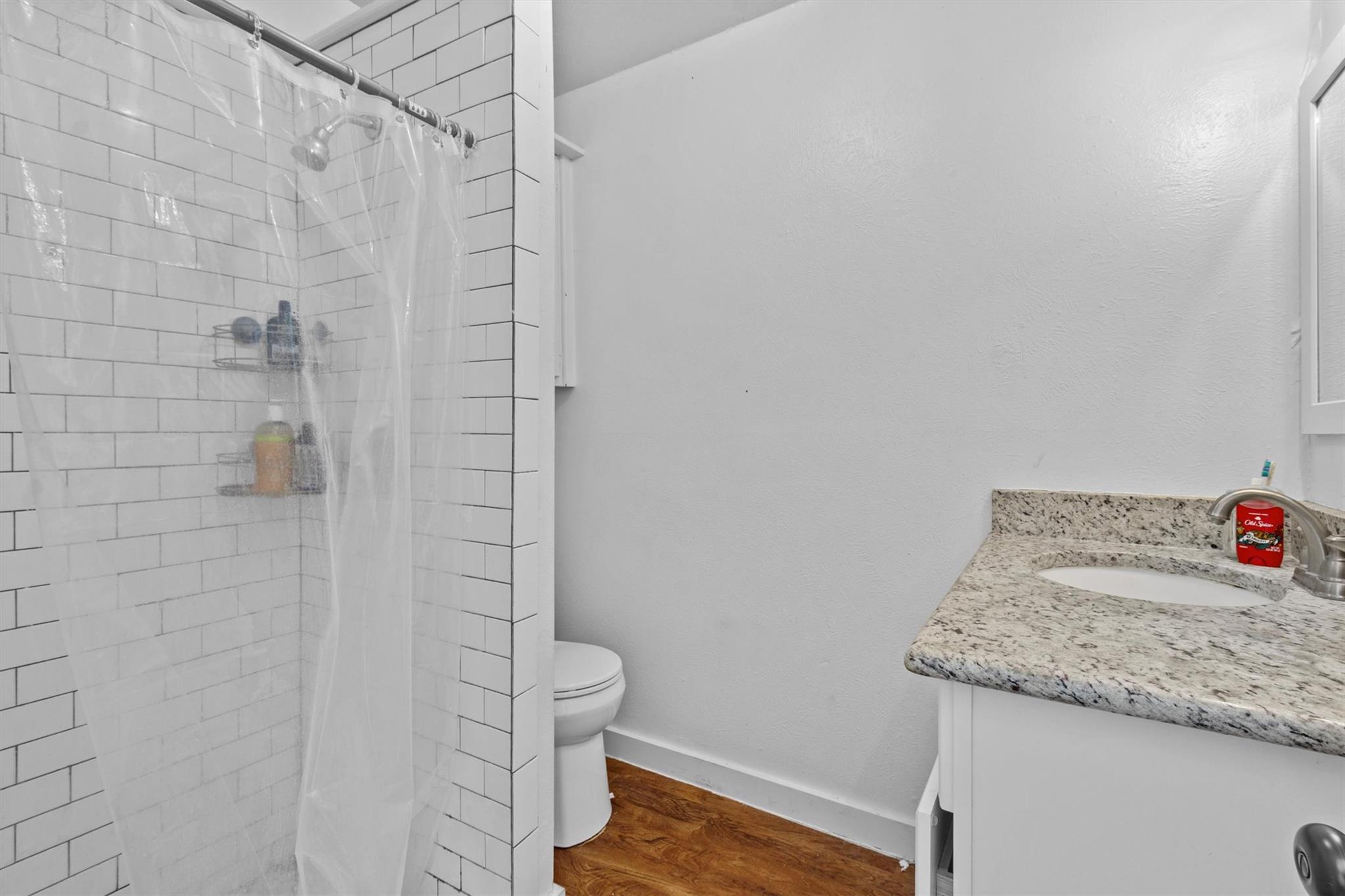 527 W San Antonio St Property Photo 18