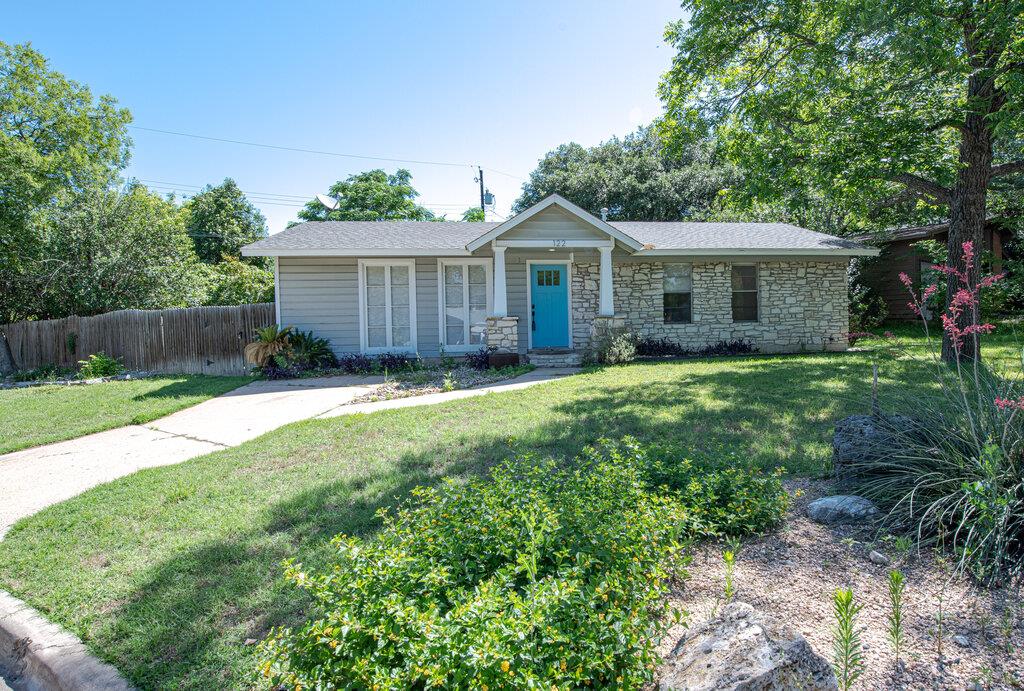 122 Havana St Property Photo 2