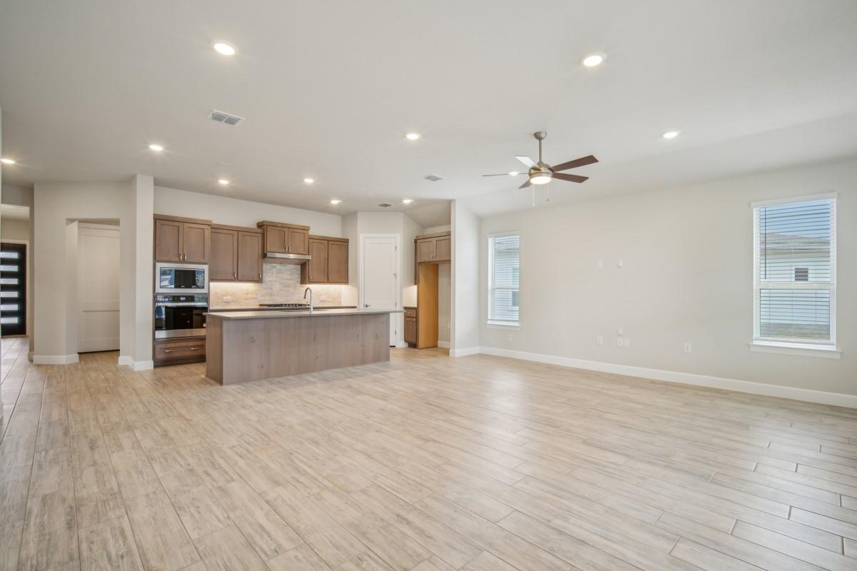 161 Waving Muhly Dr Property Photo 3
