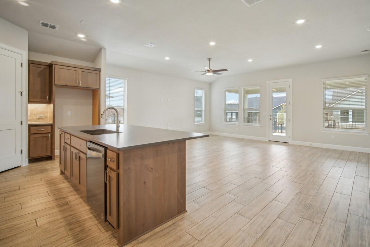 161 Waving Muhly Dr Property Photo 4