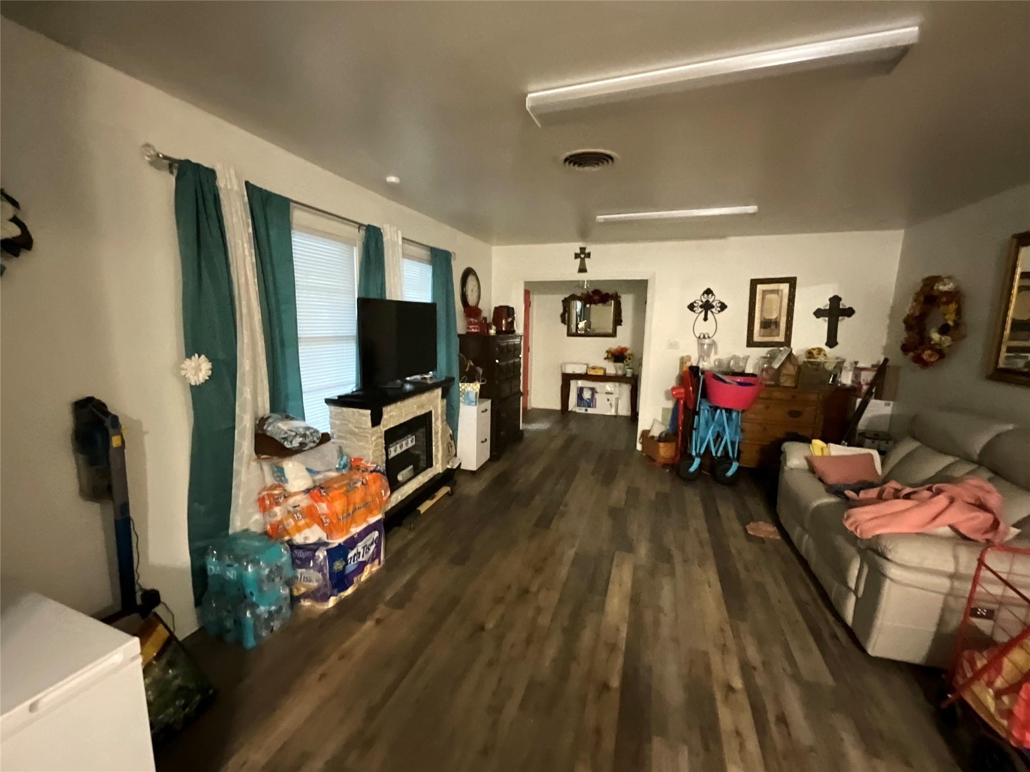 3413 Forest Trl Property Photo 7