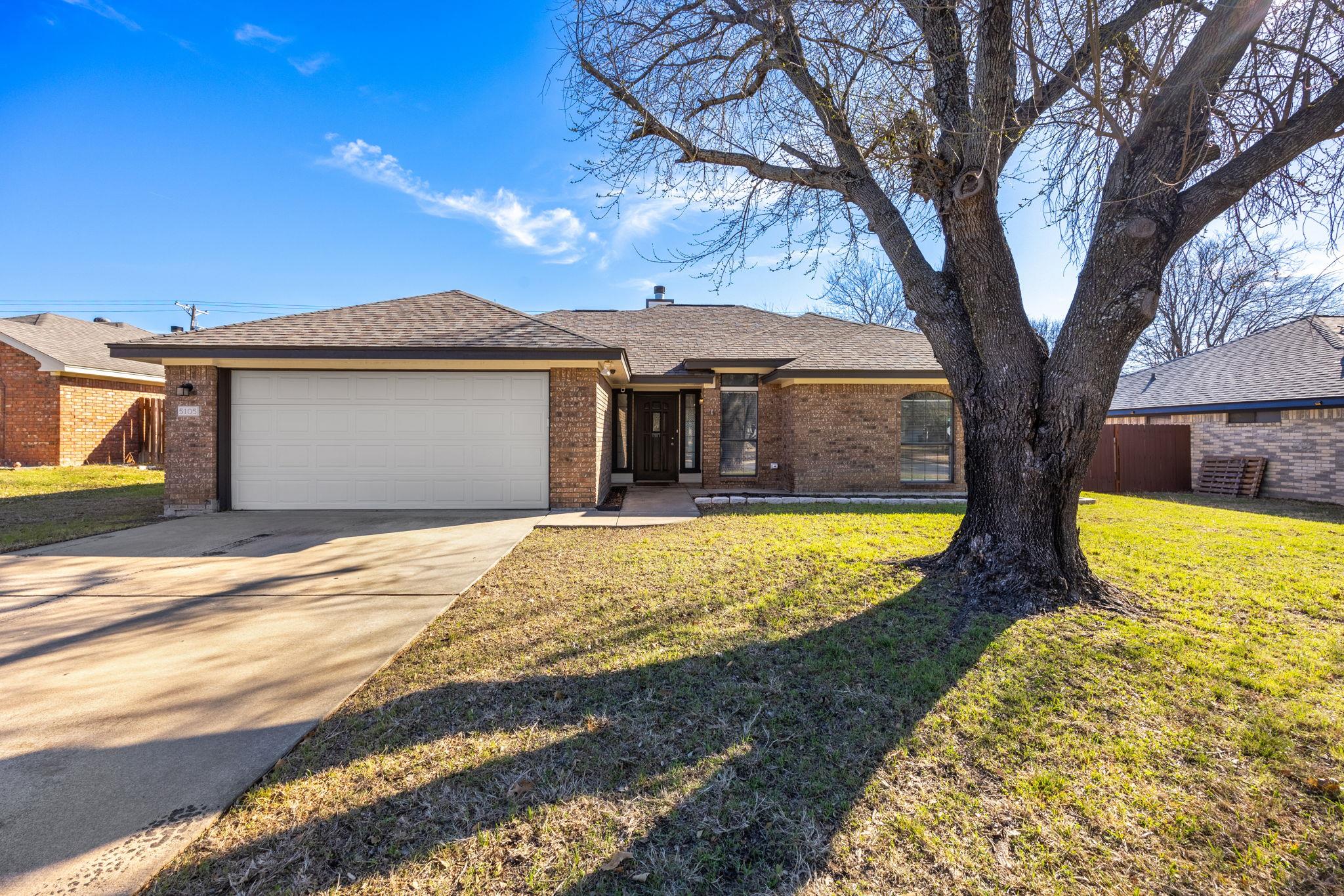 5105 Shawn Dr Property Photo 1