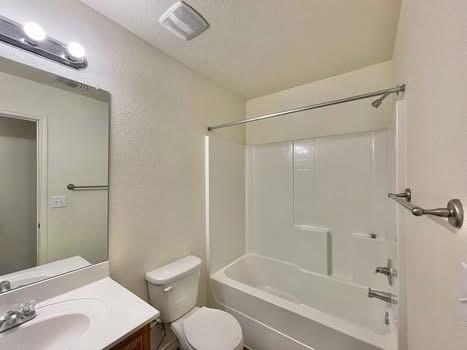904 Lasso Dr #a Property Photo 4