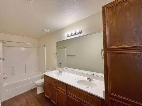 904 Lasso Dr #a Property Photo 7
