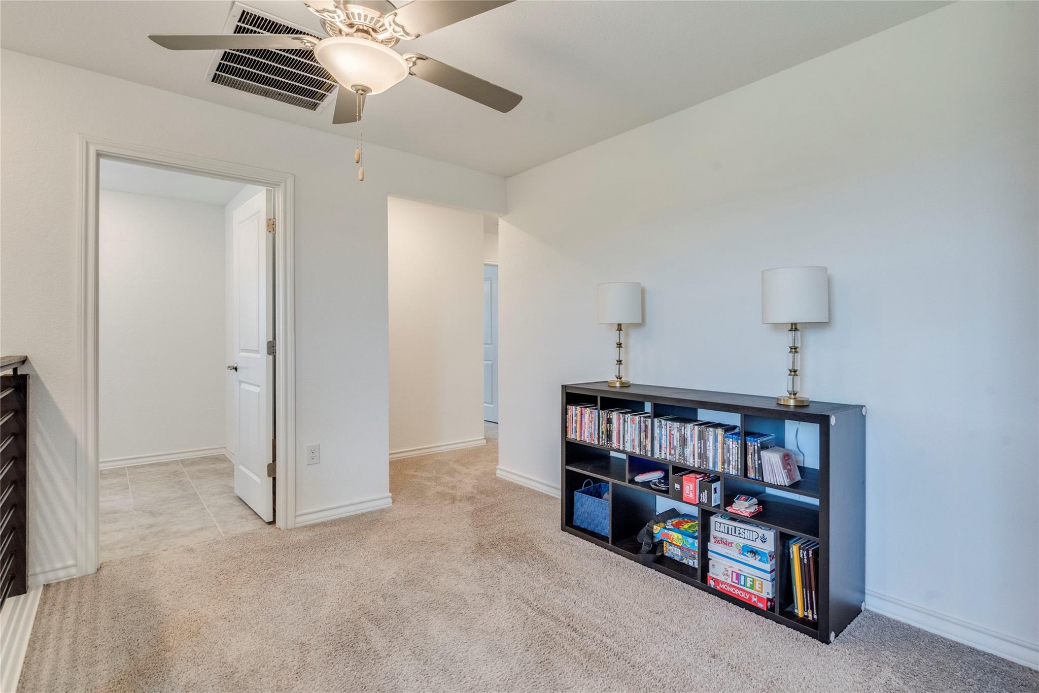 572 Pepperbark Loop Property Photo 17