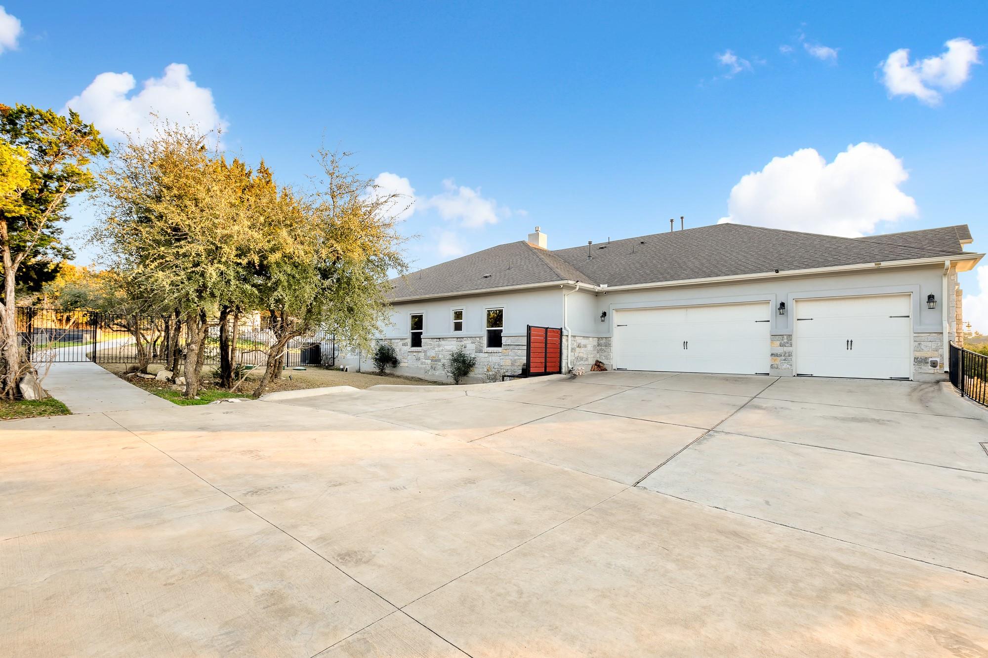 197 Bristlecone Dr Property Photo 4