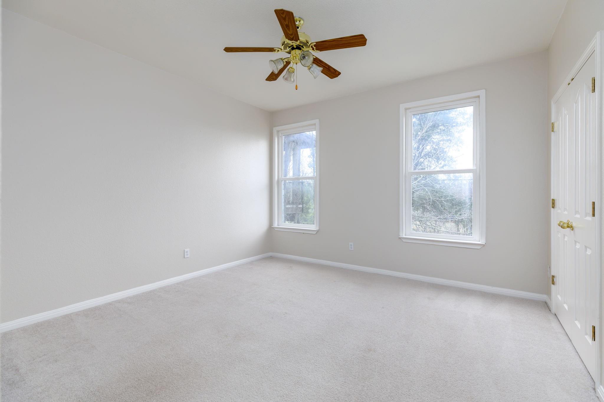 2901 Cashell Wood Dr Property Photo 13