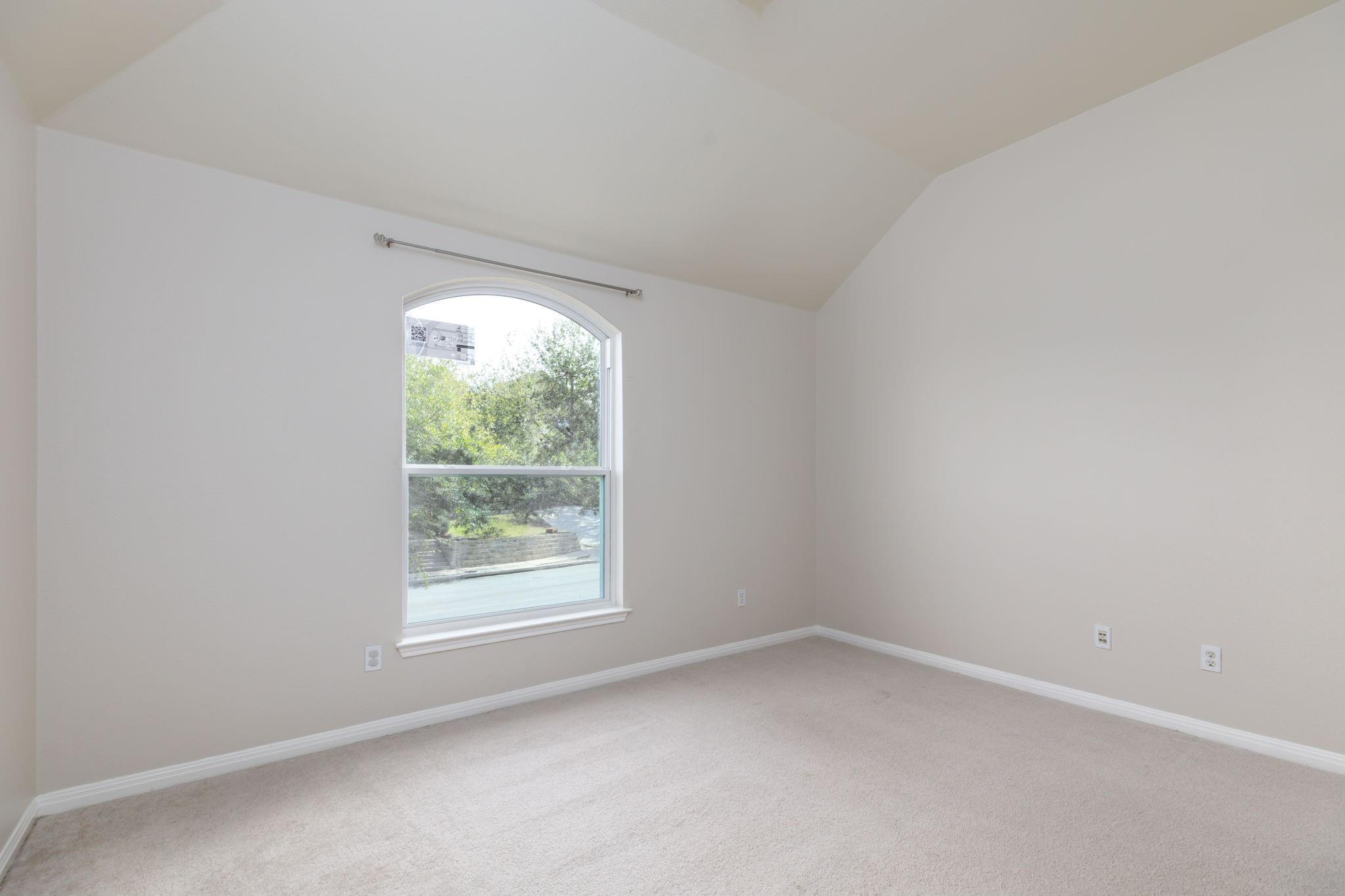 2901 Cashell Wood Dr Property Photo 22