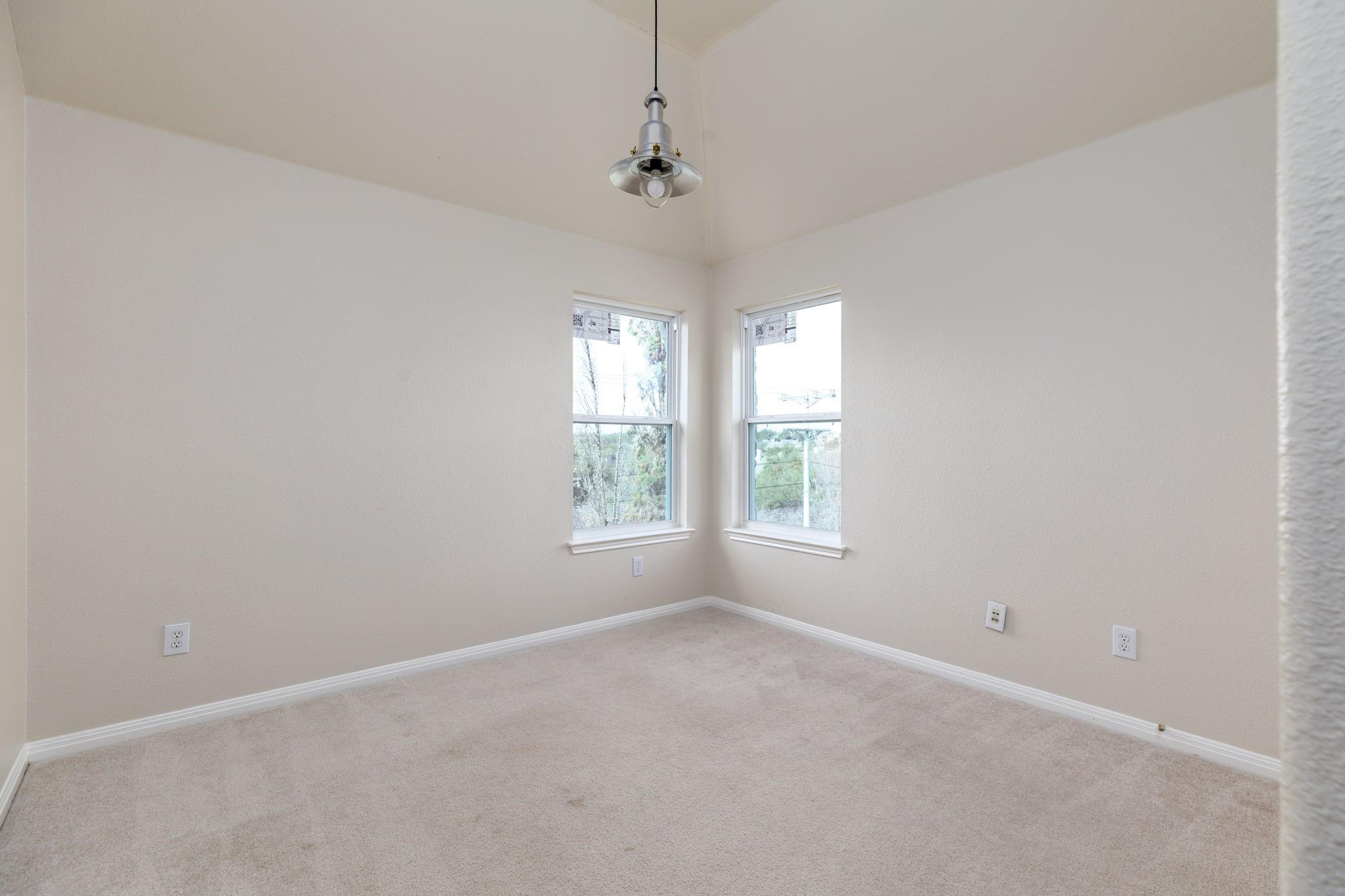 2901 Cashell Wood Dr Property Photo 23