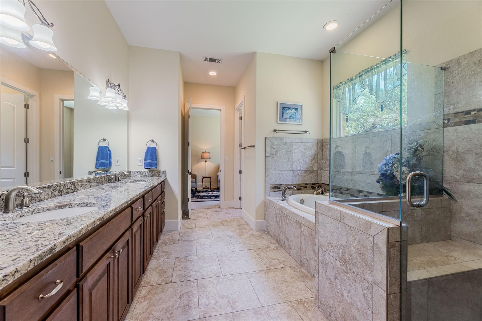 103 Paloma Pl Property Photo 14