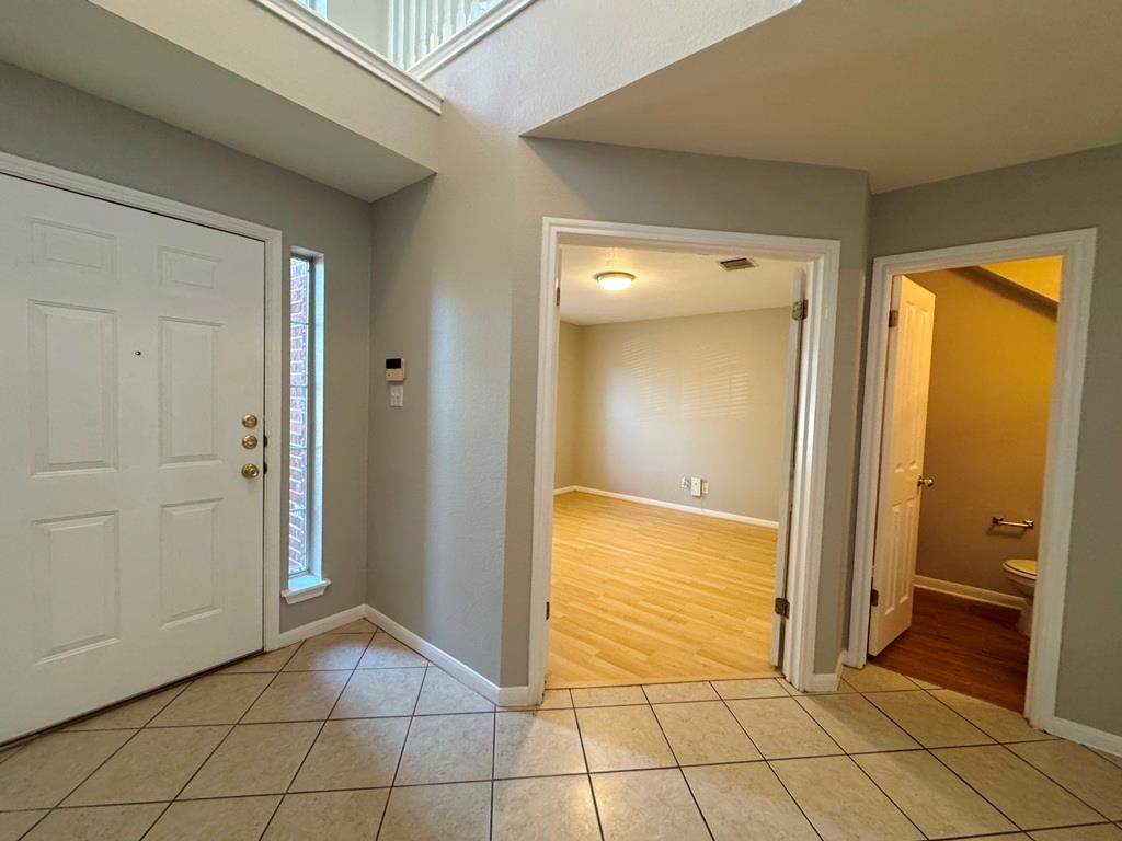5305 Tamango Way Property Photo 3