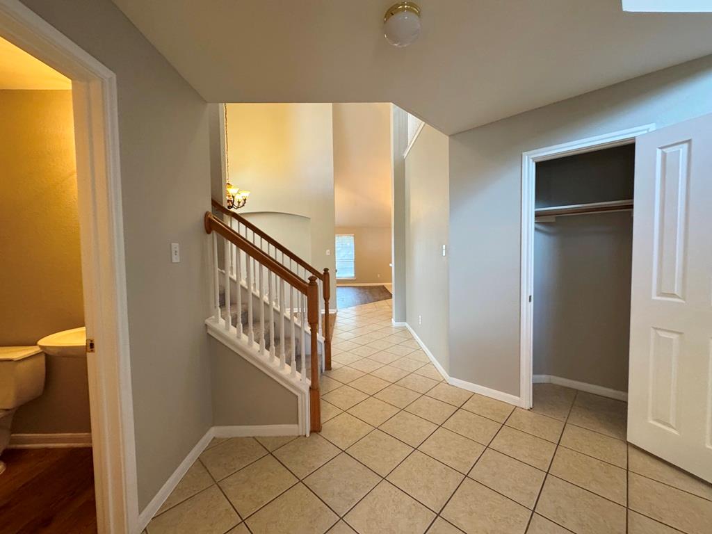 5305 Tamango Way Property Photo 5