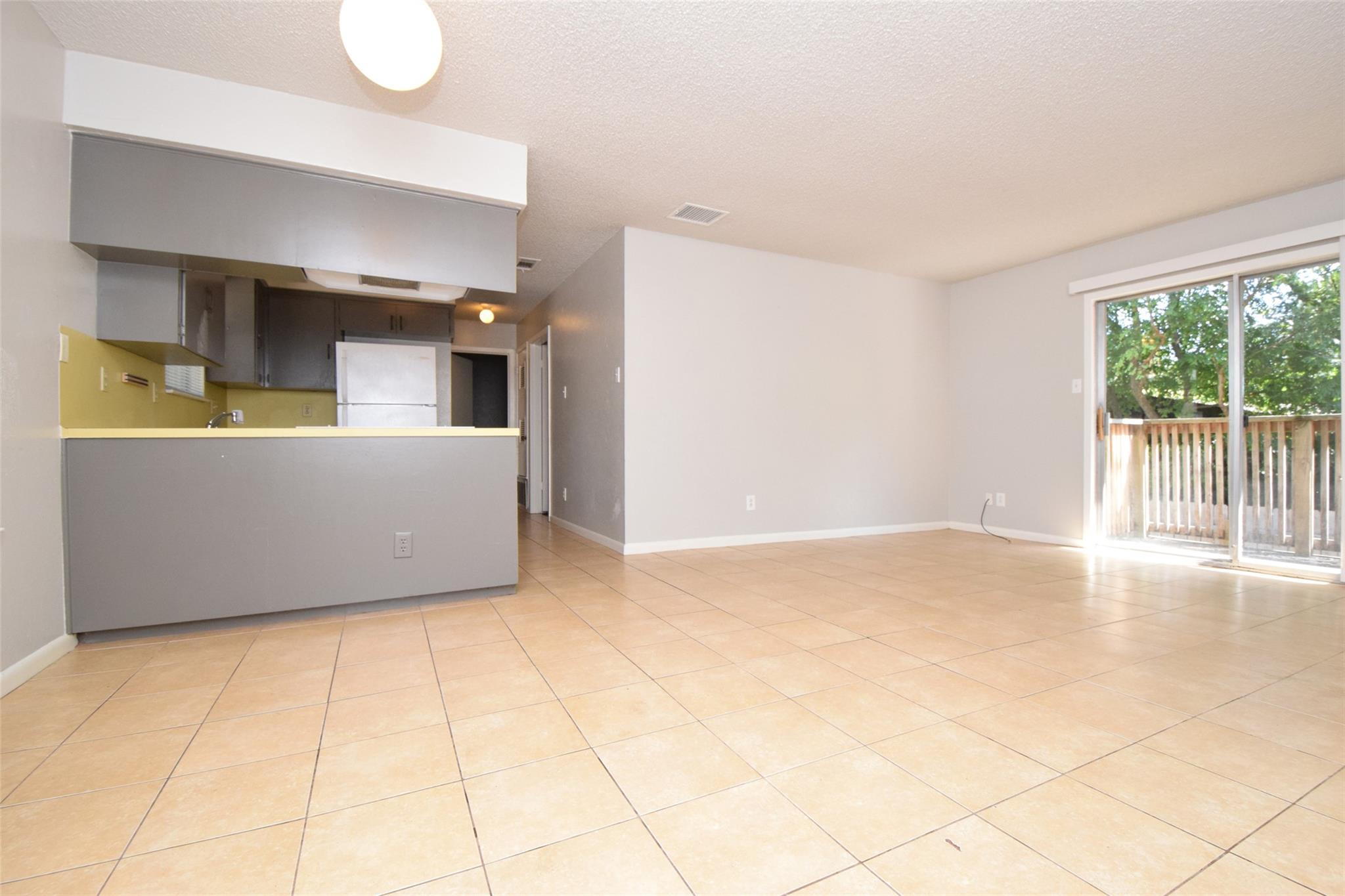 3313 S Oak Dr Property Photo 18