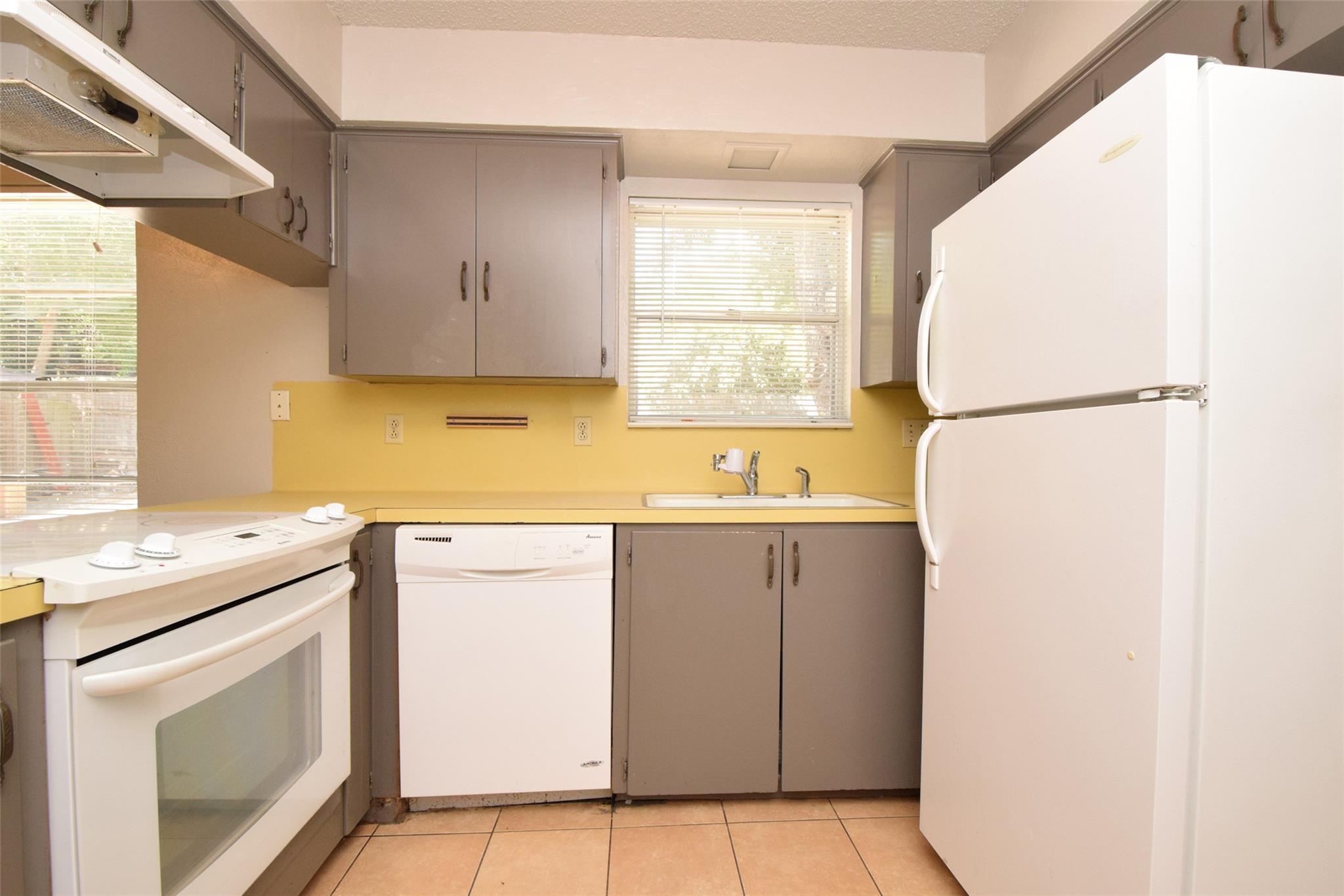 3313 S Oak Dr Property Photo 20
