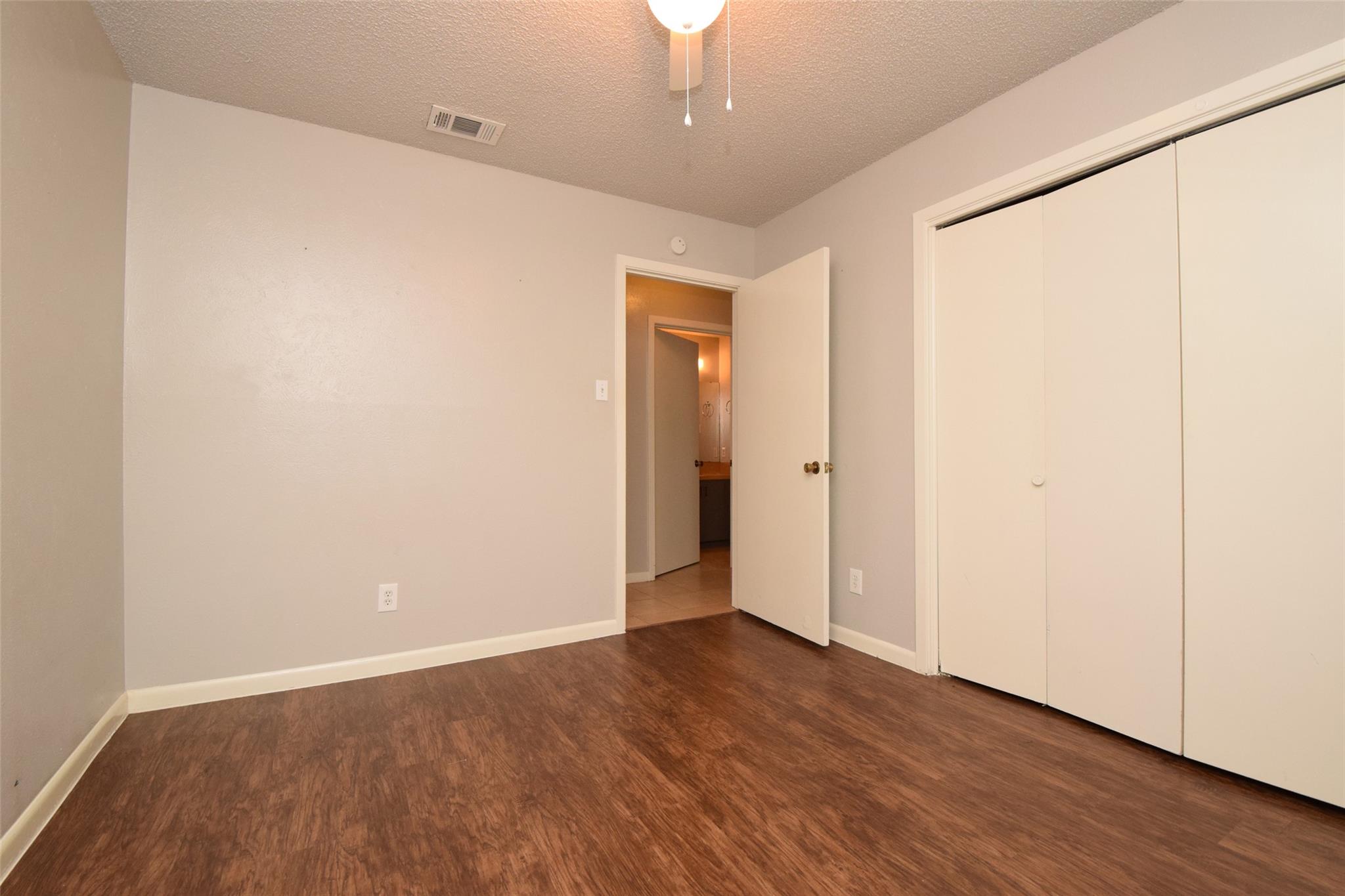 3313 S Oak Dr Property Photo 23