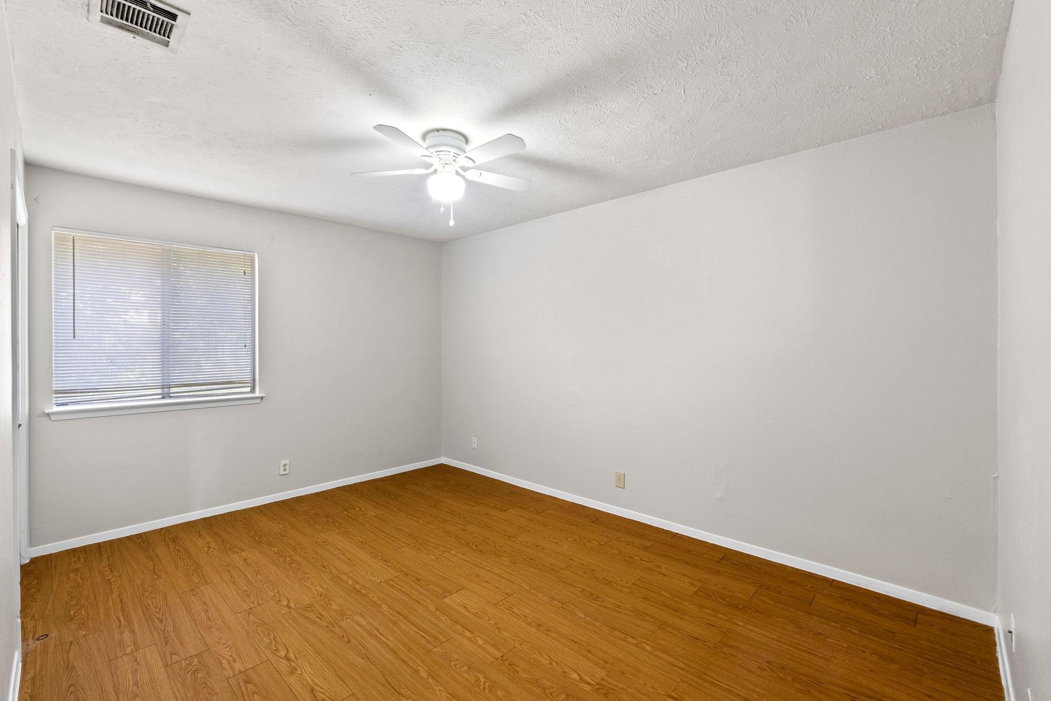 1914 Nicole Cir #a Property Photo 12