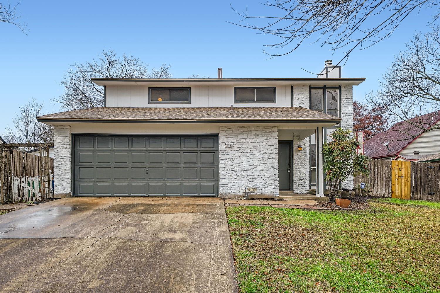 8402 Danville Dr Property Photo 1