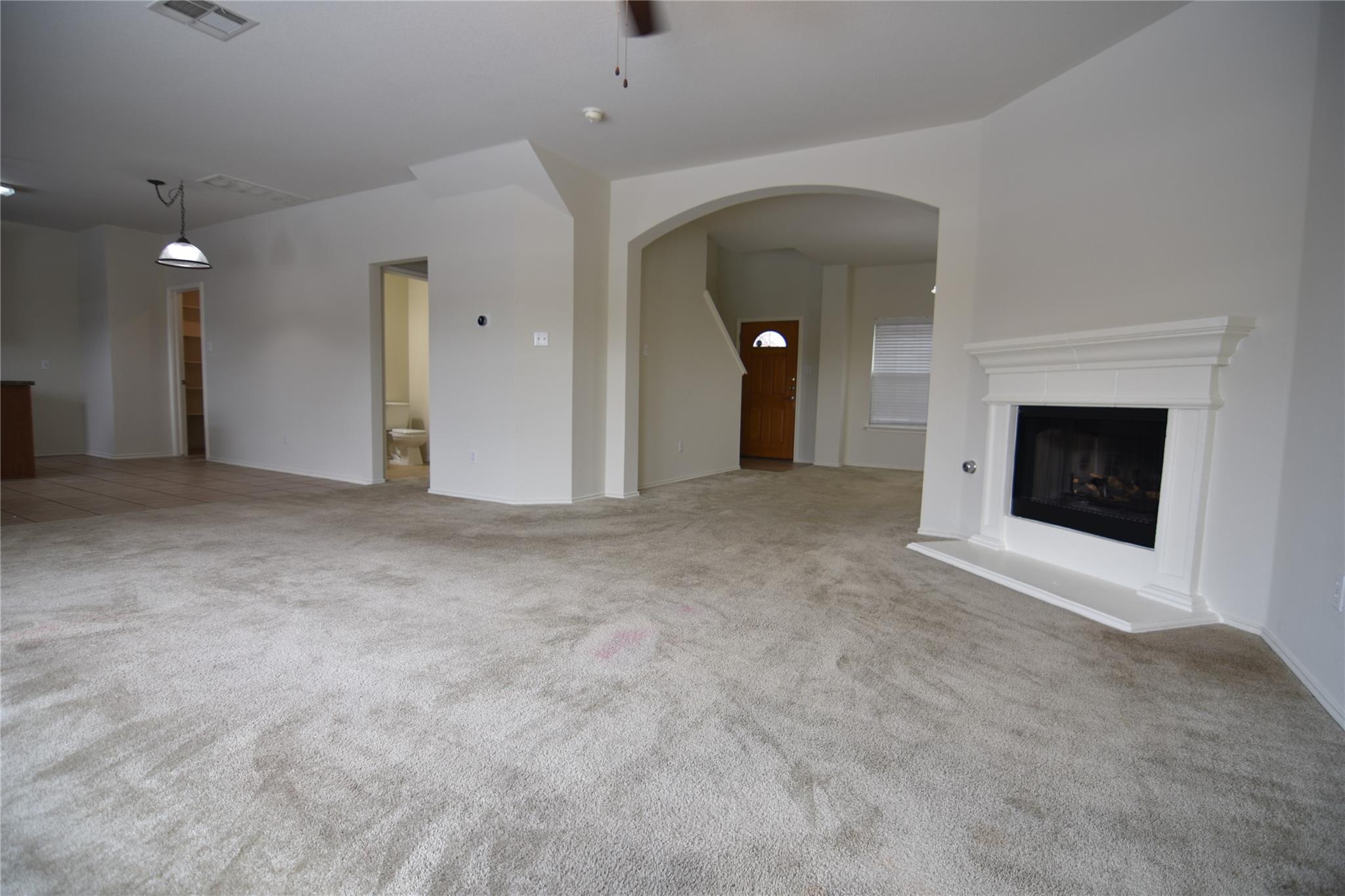 2413 Rachel Ct Property Photo 3