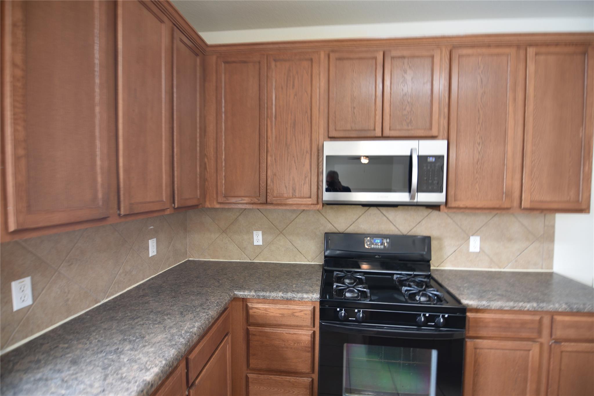 2413 Rachel Ct Property Photo 5