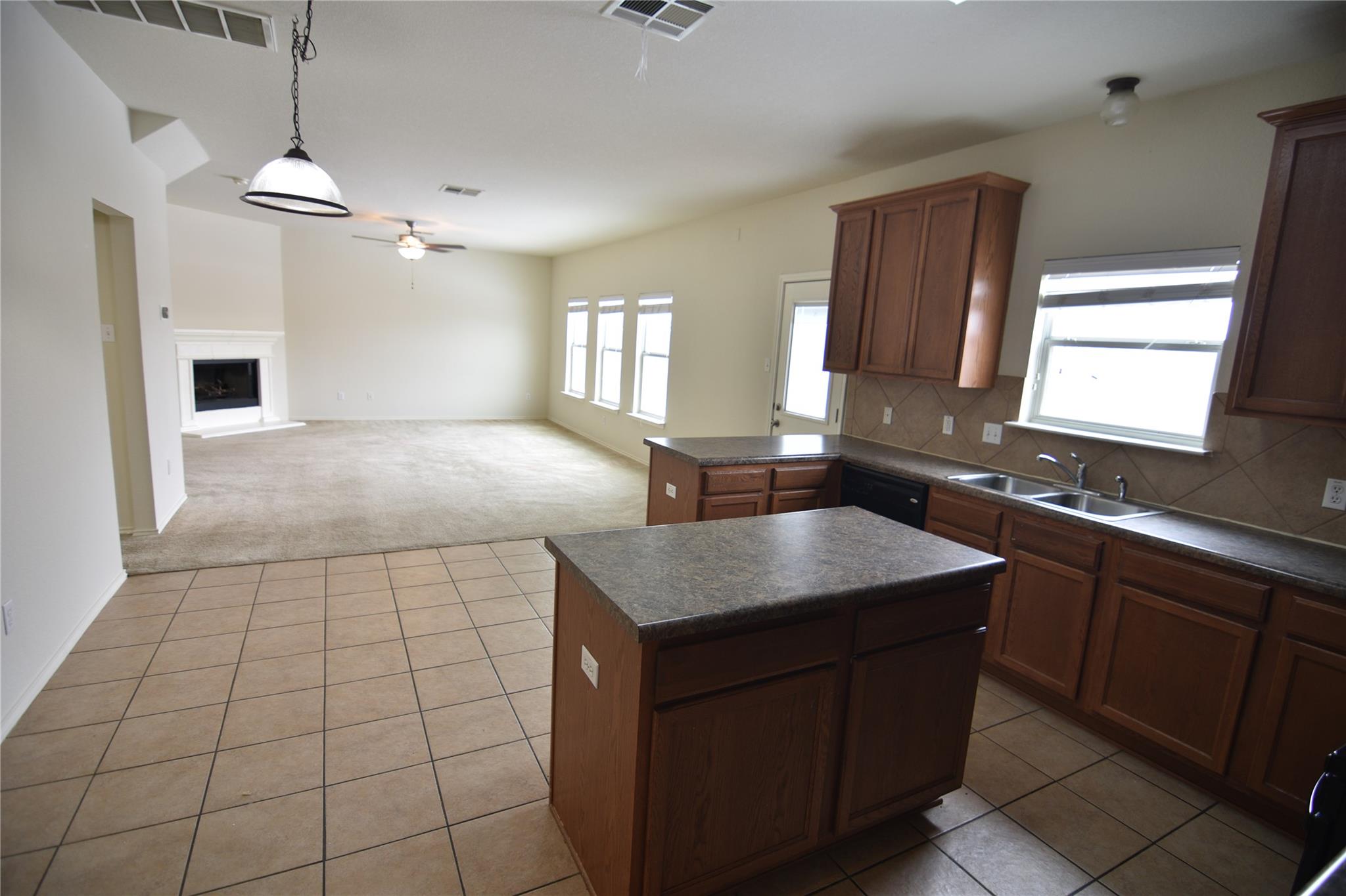 2413 Rachel Ct Property Photo 11