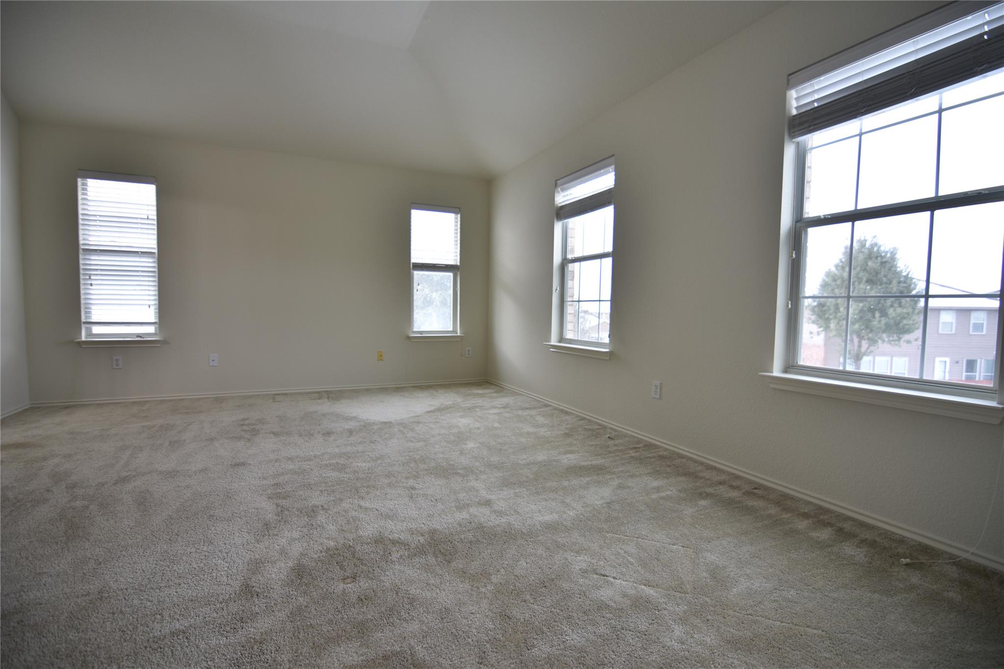 2413 Rachel Ct Property Photo 25