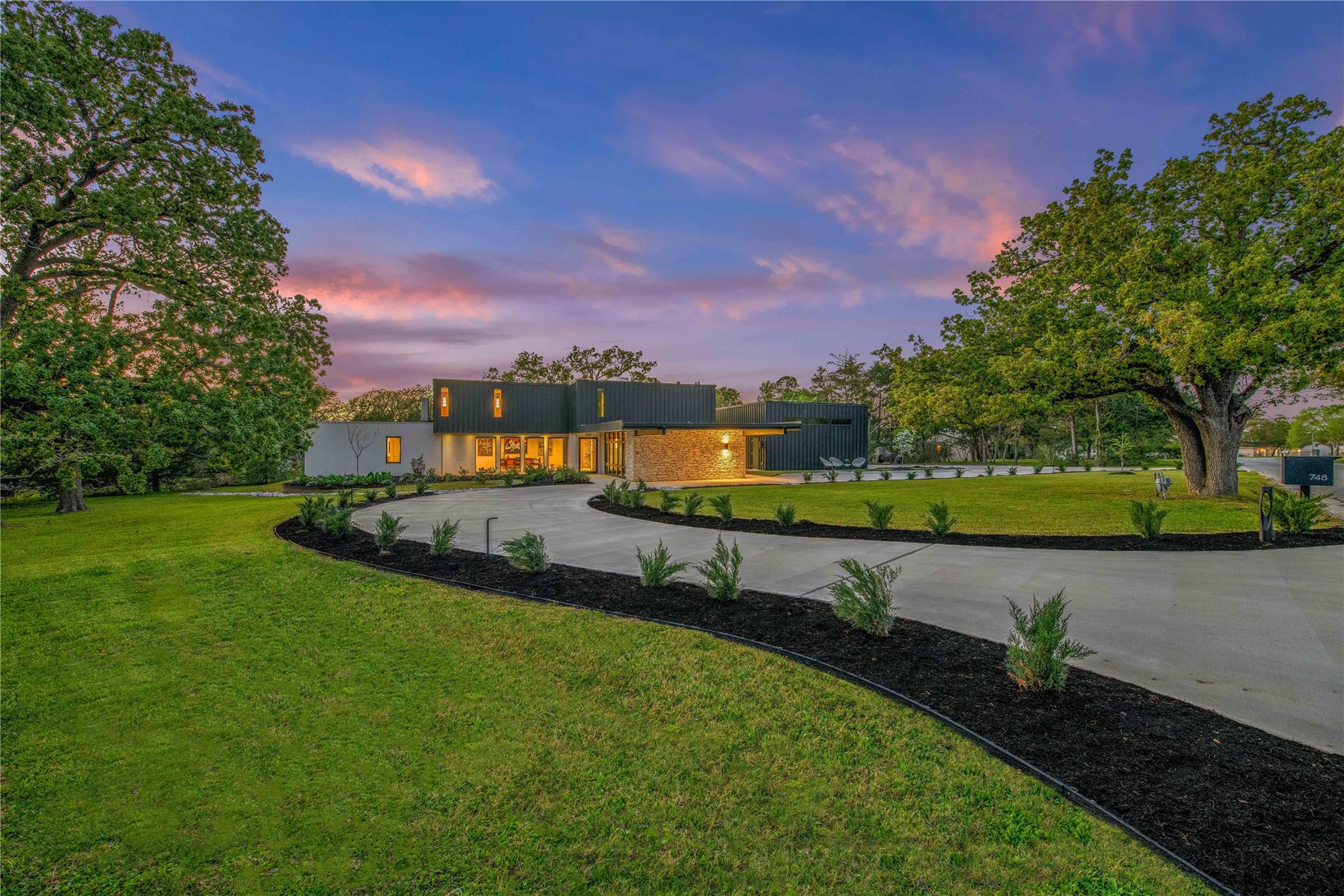 7710604 Property Photo 1