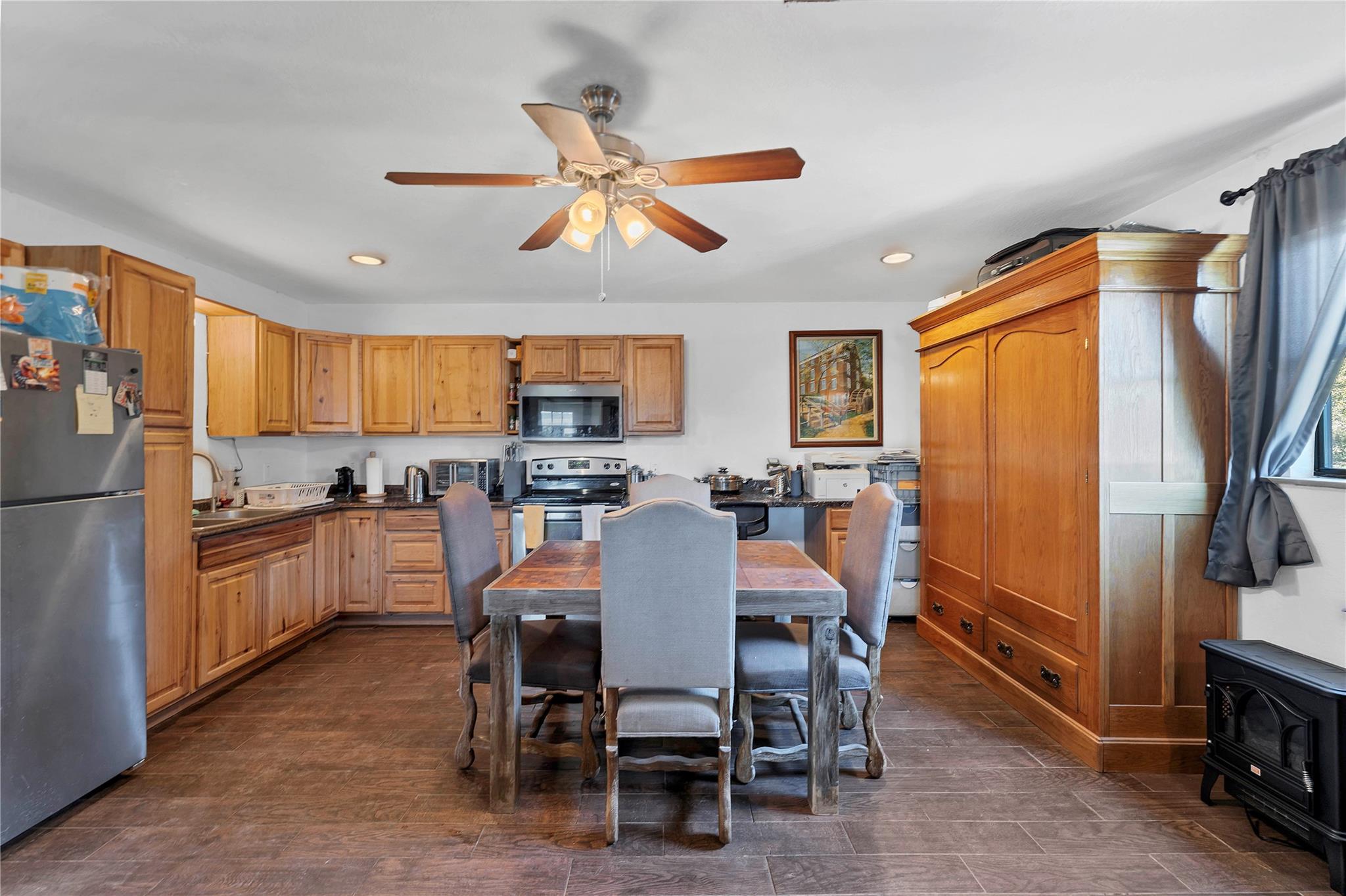 1750 Loop 165 Loop B Property Photo 17
