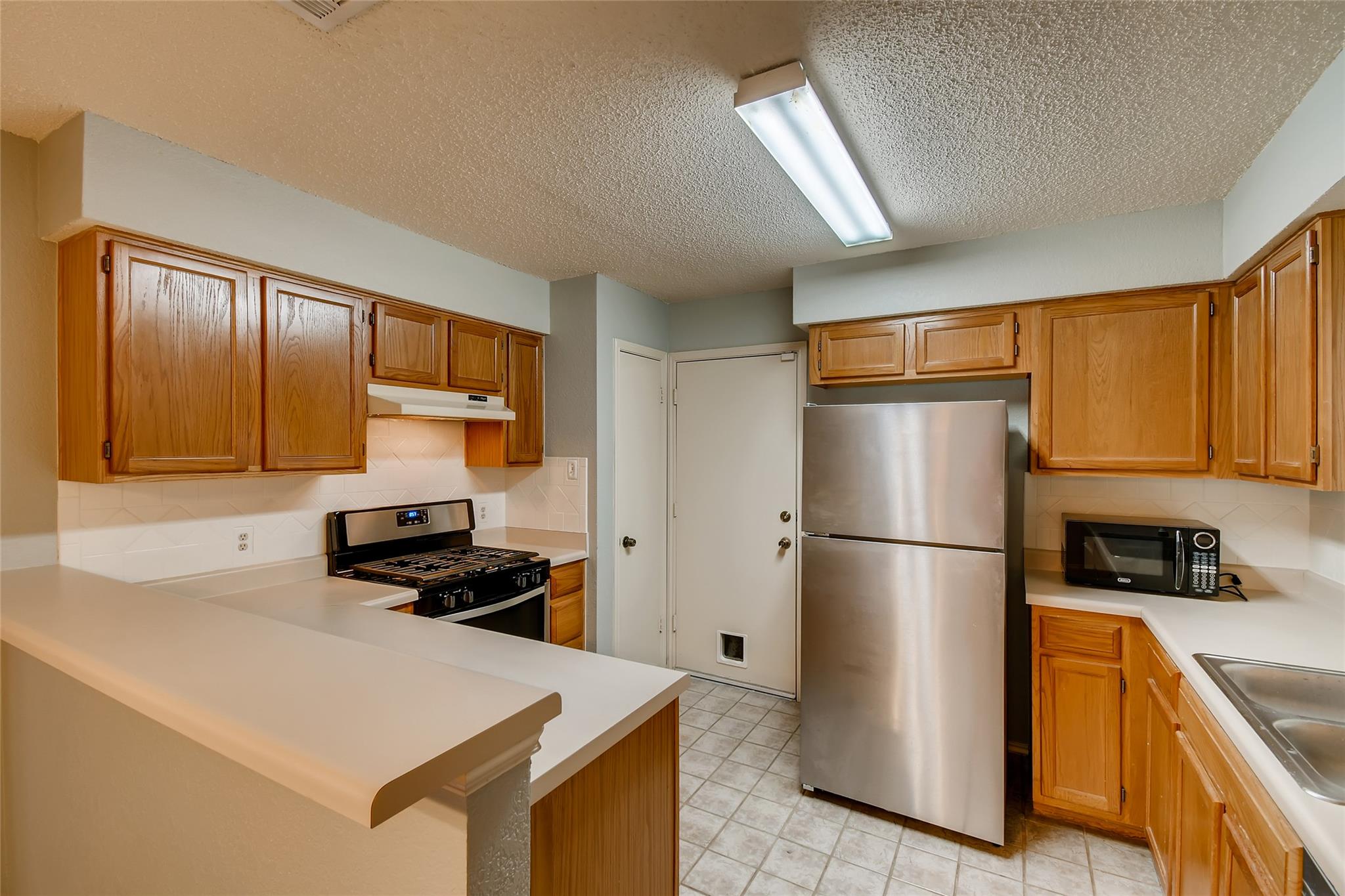 14008 Maricella Ln Property Photo 4