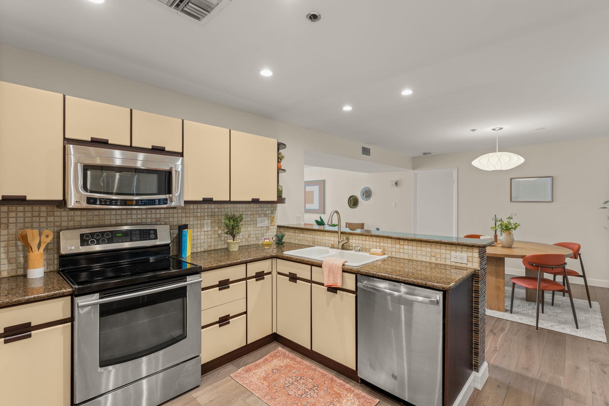 40 N Interstate 35 None #11b2 Property Photo 14