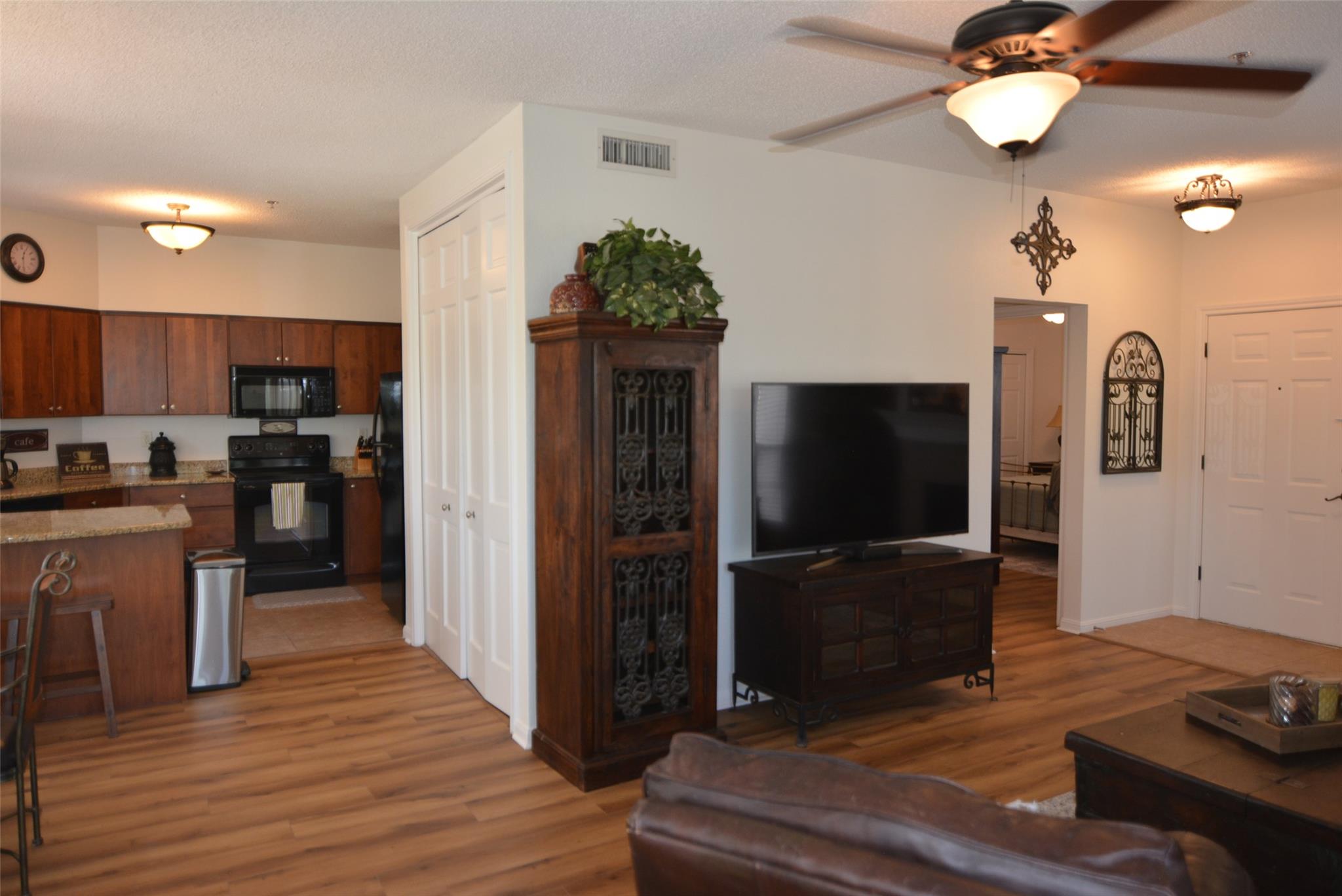 3404 American Dr #2209 Property Photo 4