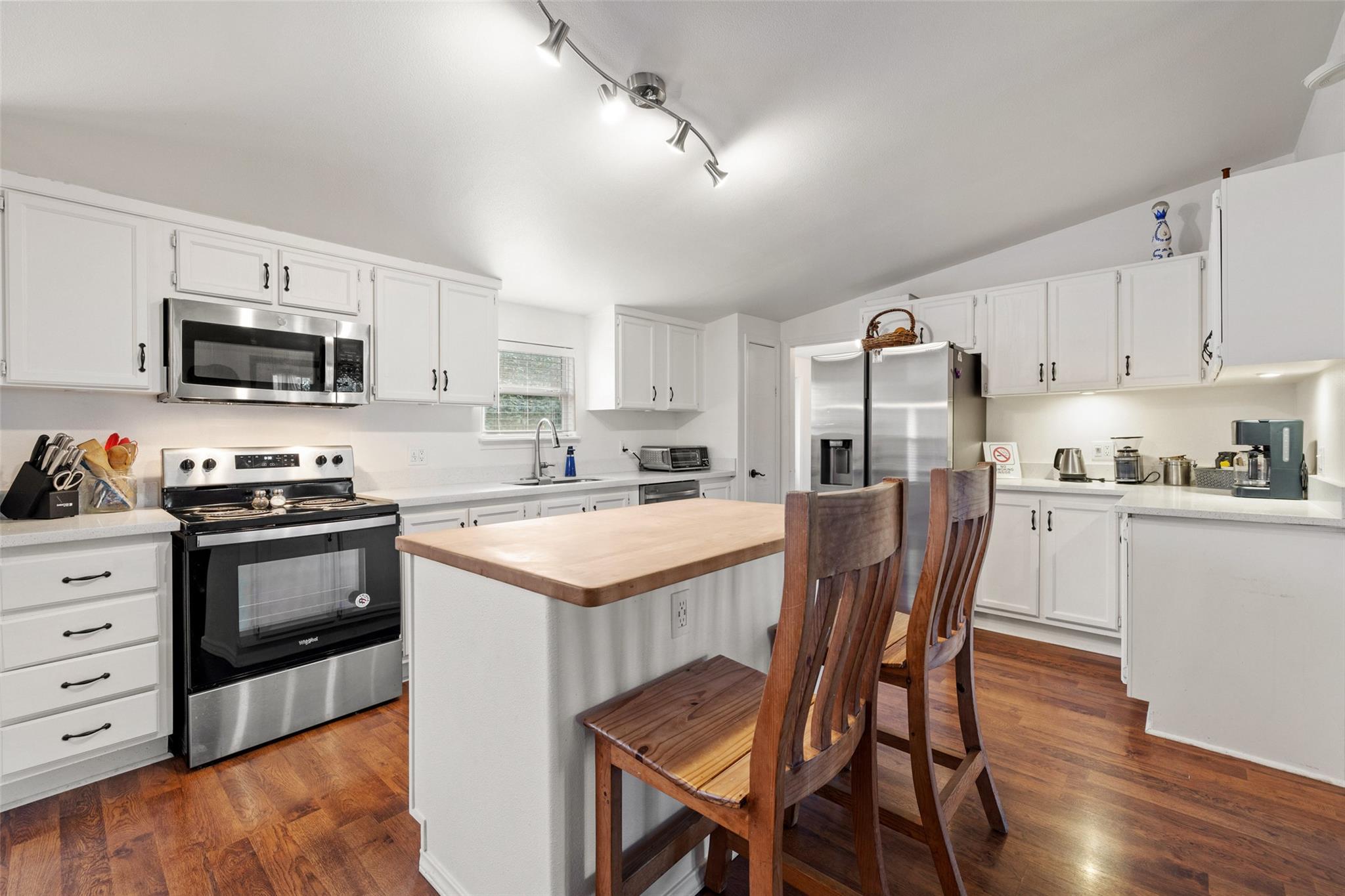 5519 Hi Line Rd Property Photo 8