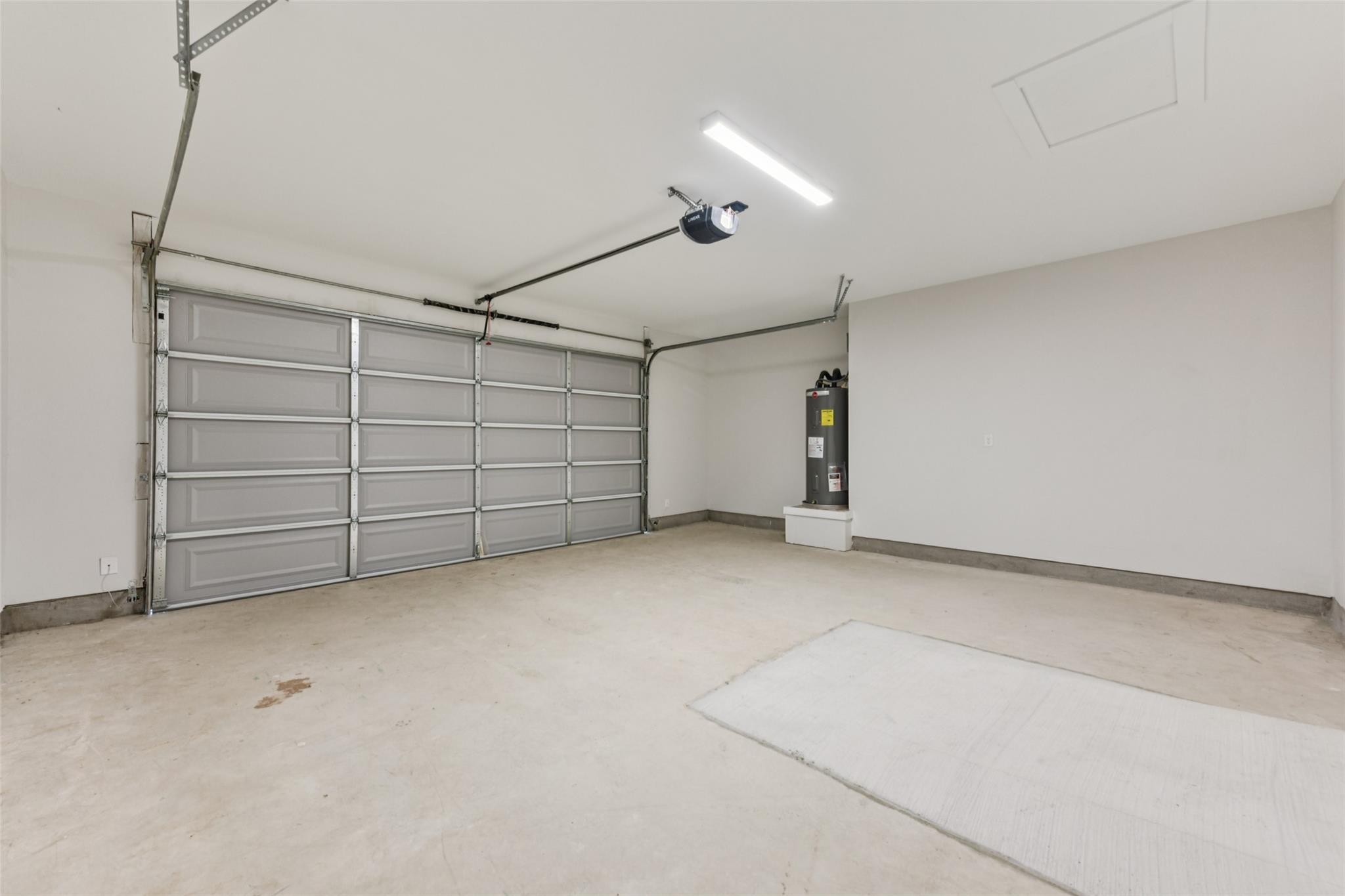 9311 Curious Squirrel St Property Photo 22