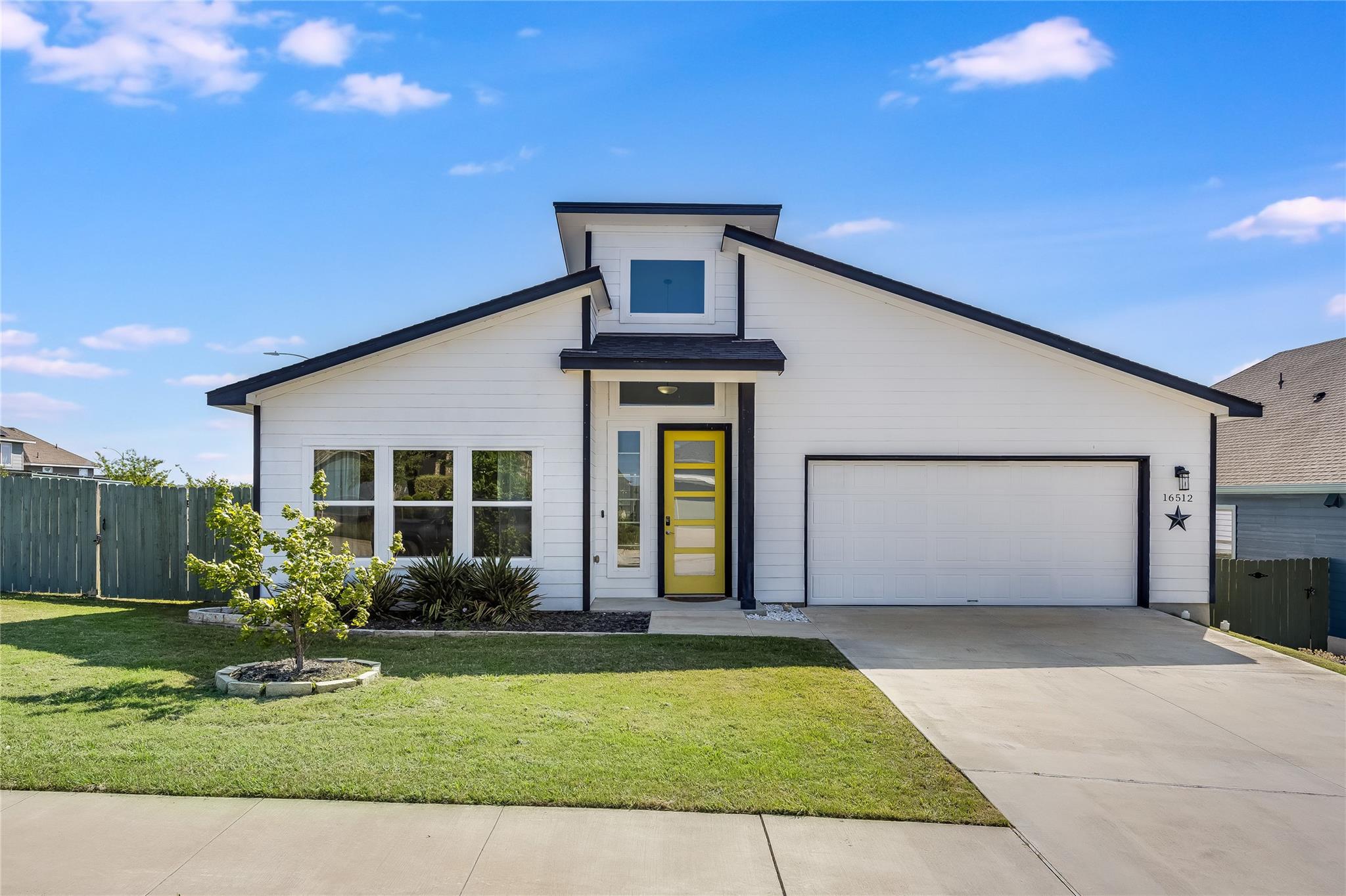 16512 Fetching Ave Property Photo
