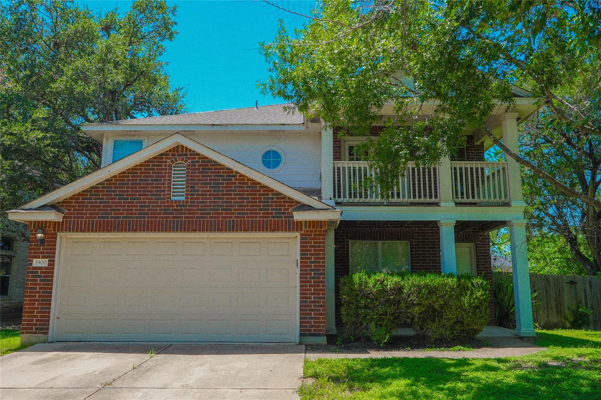 1900 Jesse Owens Dr Property Photo 1