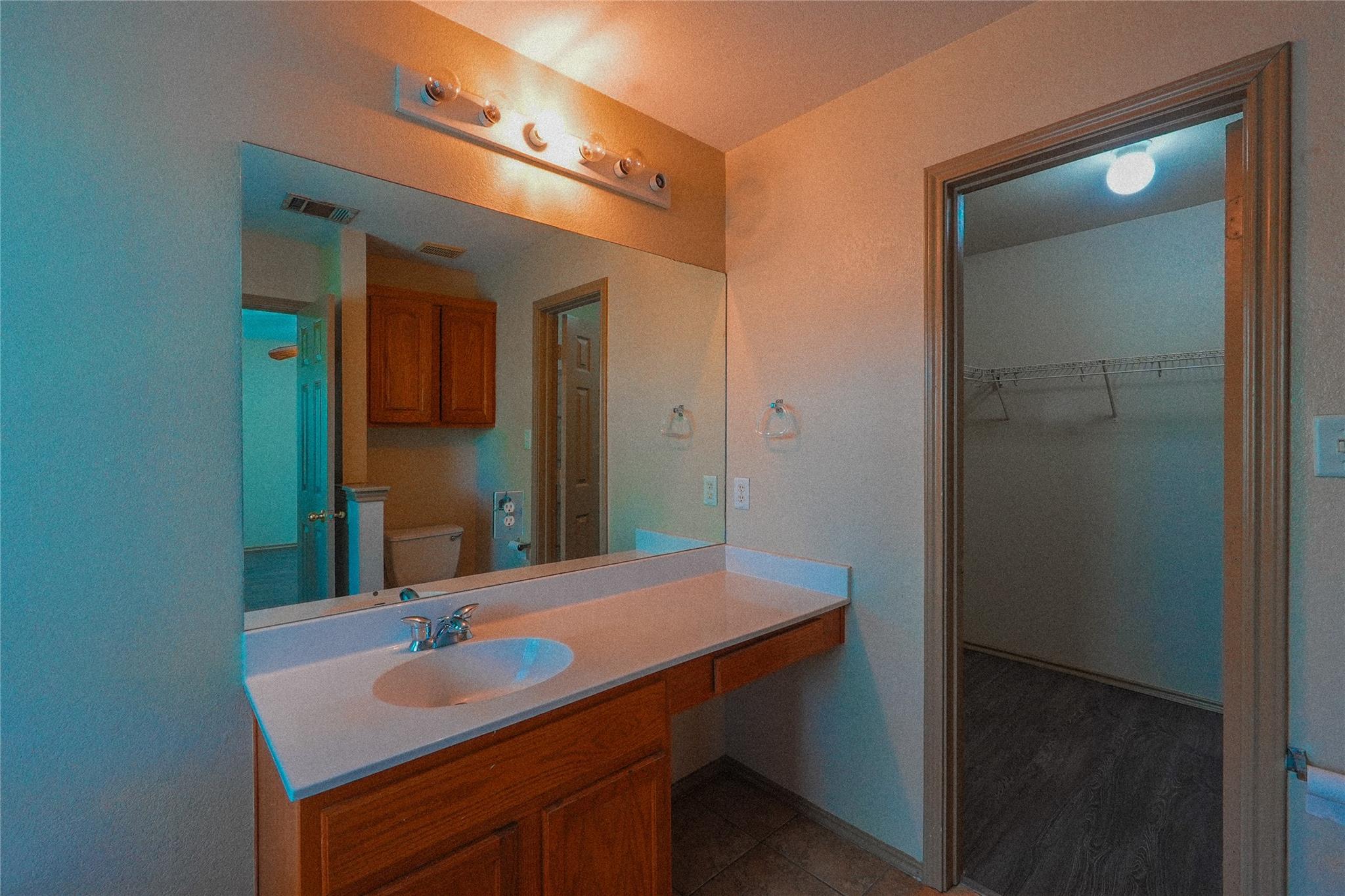 1900 Jesse Owens Dr Property Photo 25