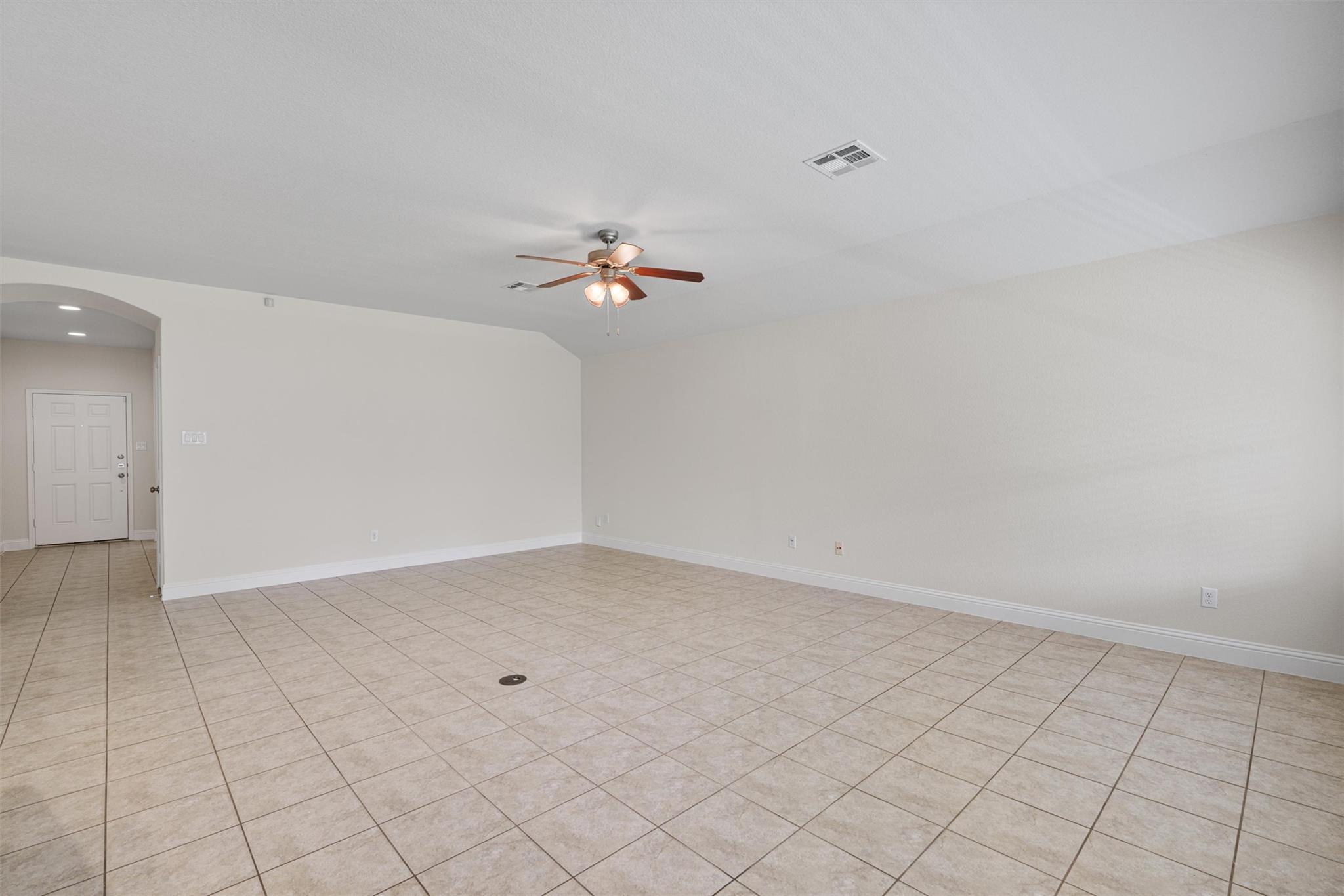 3021 Angelina Ct Property Photo 5
