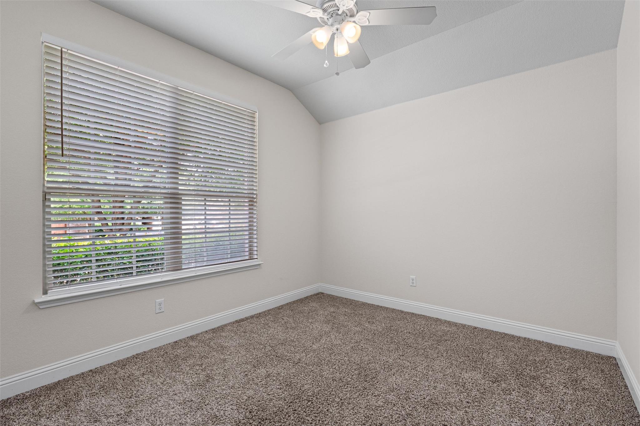 3021 Angelina Ct Property Photo 24