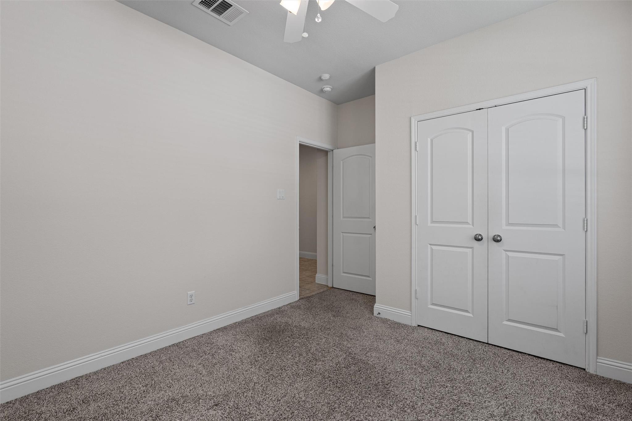 3021 Angelina Ct Property Photo 25