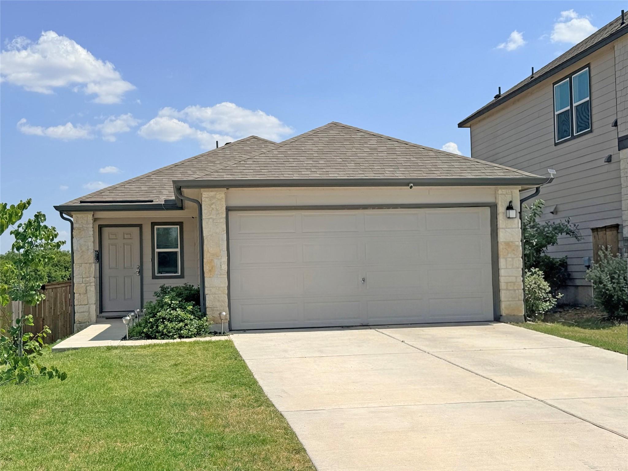 320 Katie Elder Dr Property Photo 1